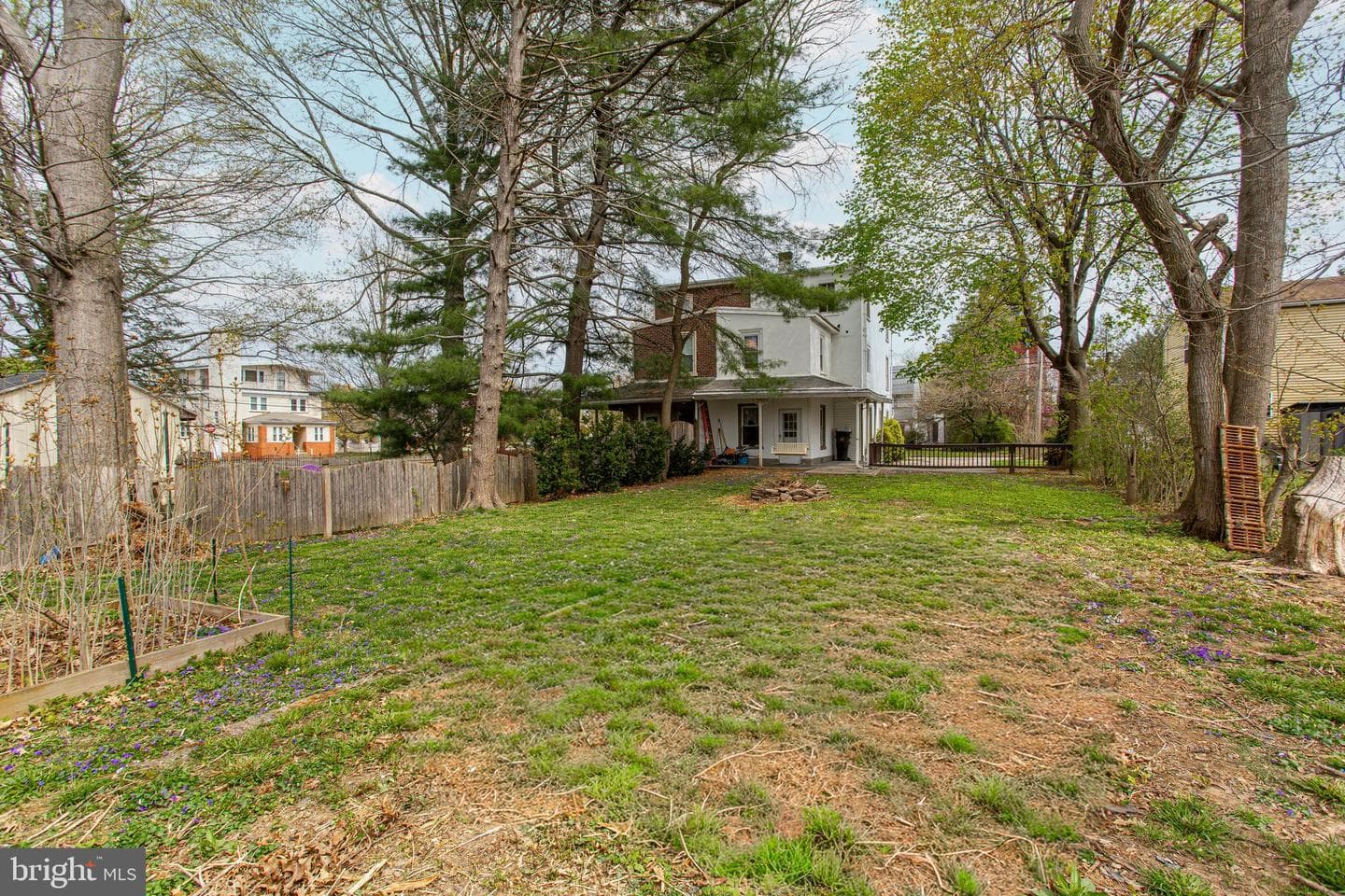 1870 W Marshall Street photo 29