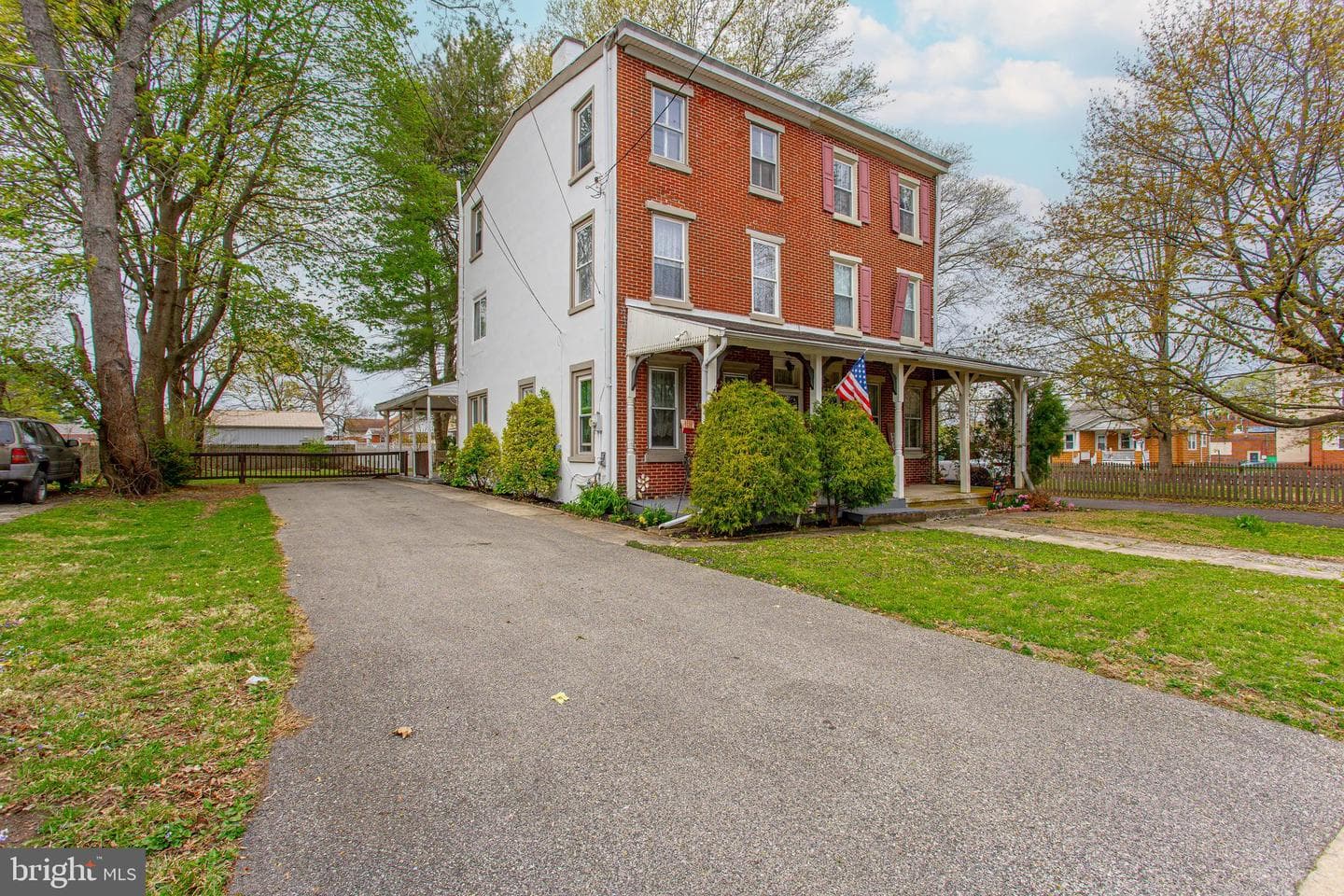 1870 W Marshall Street photo 33