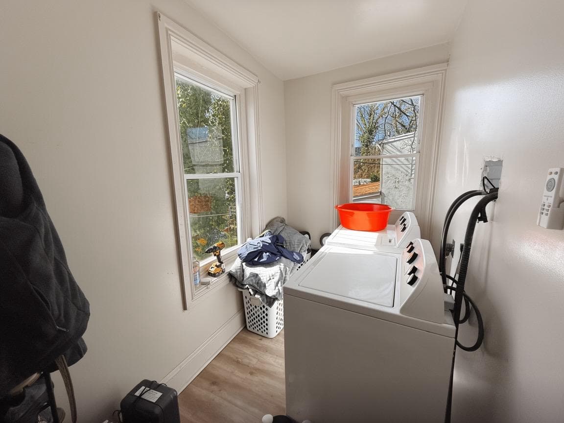 222 E Spruce Street photo 8