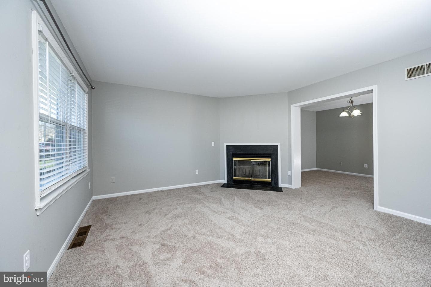1146 Valley Stream Drive photo 12