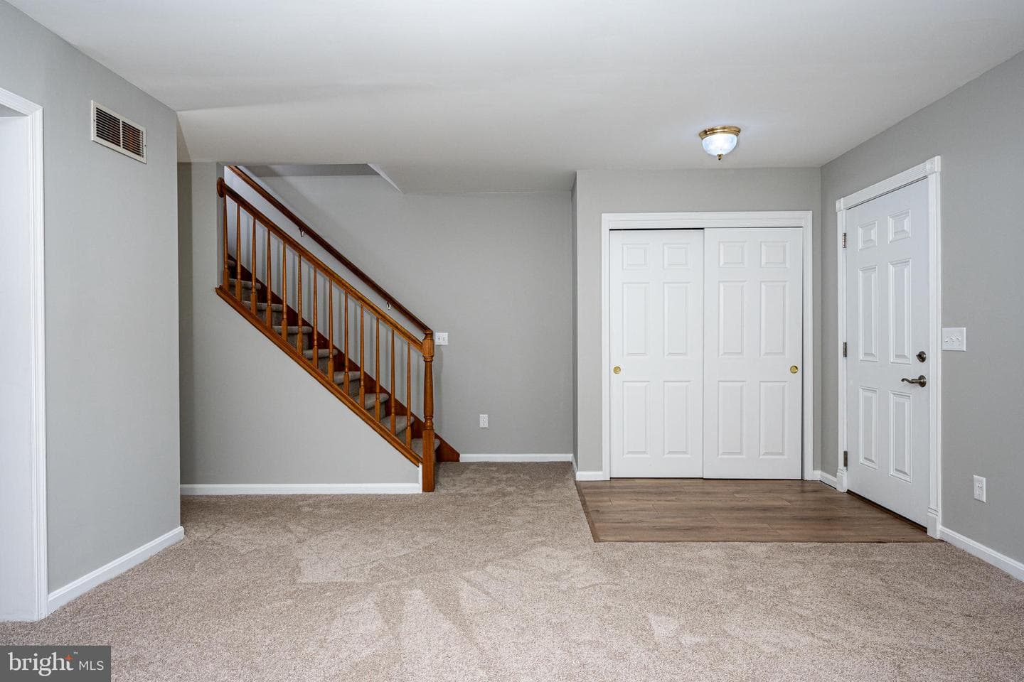 1146 Valley Stream Drive photo 14