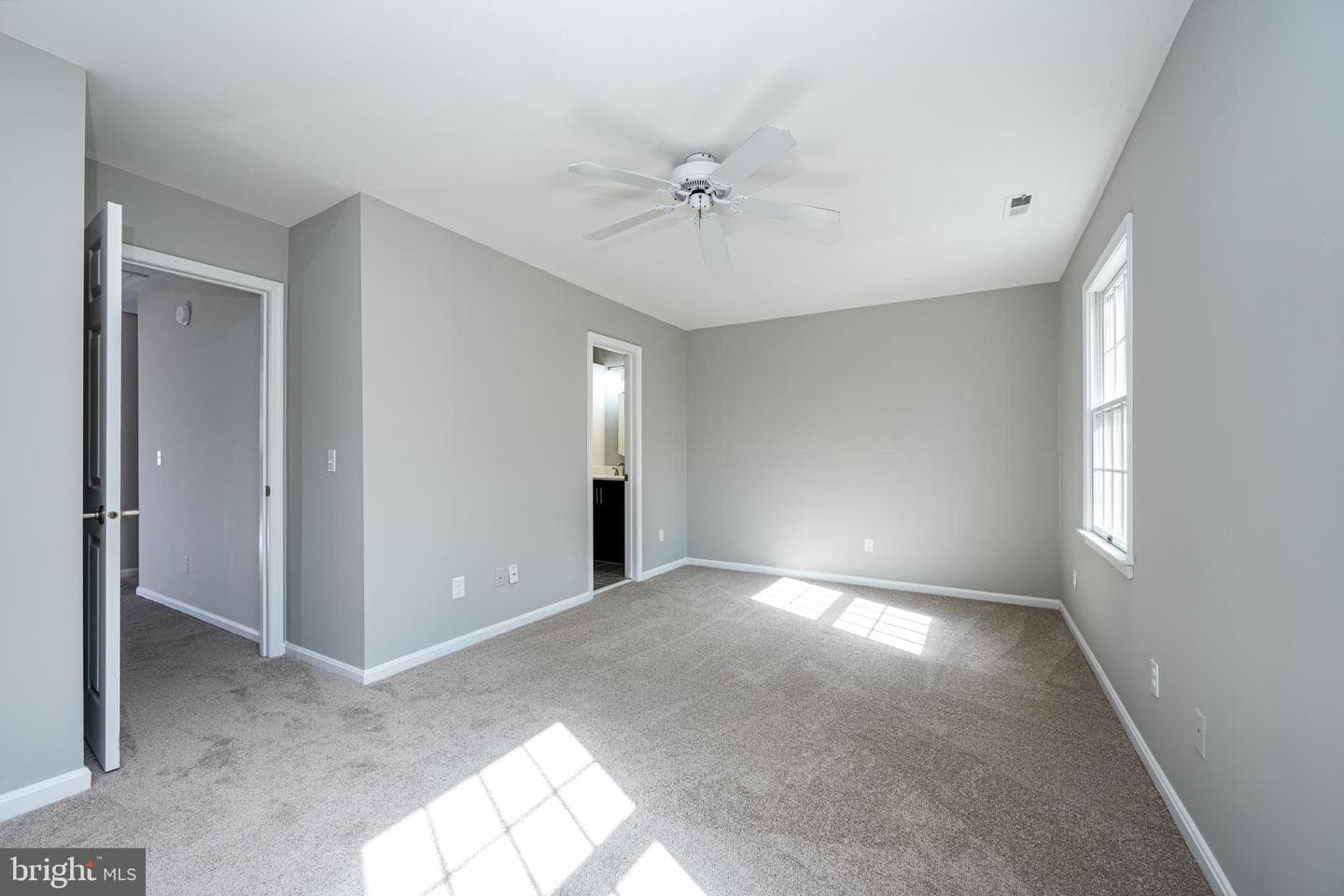 1146 Valley Stream Drive photo 23