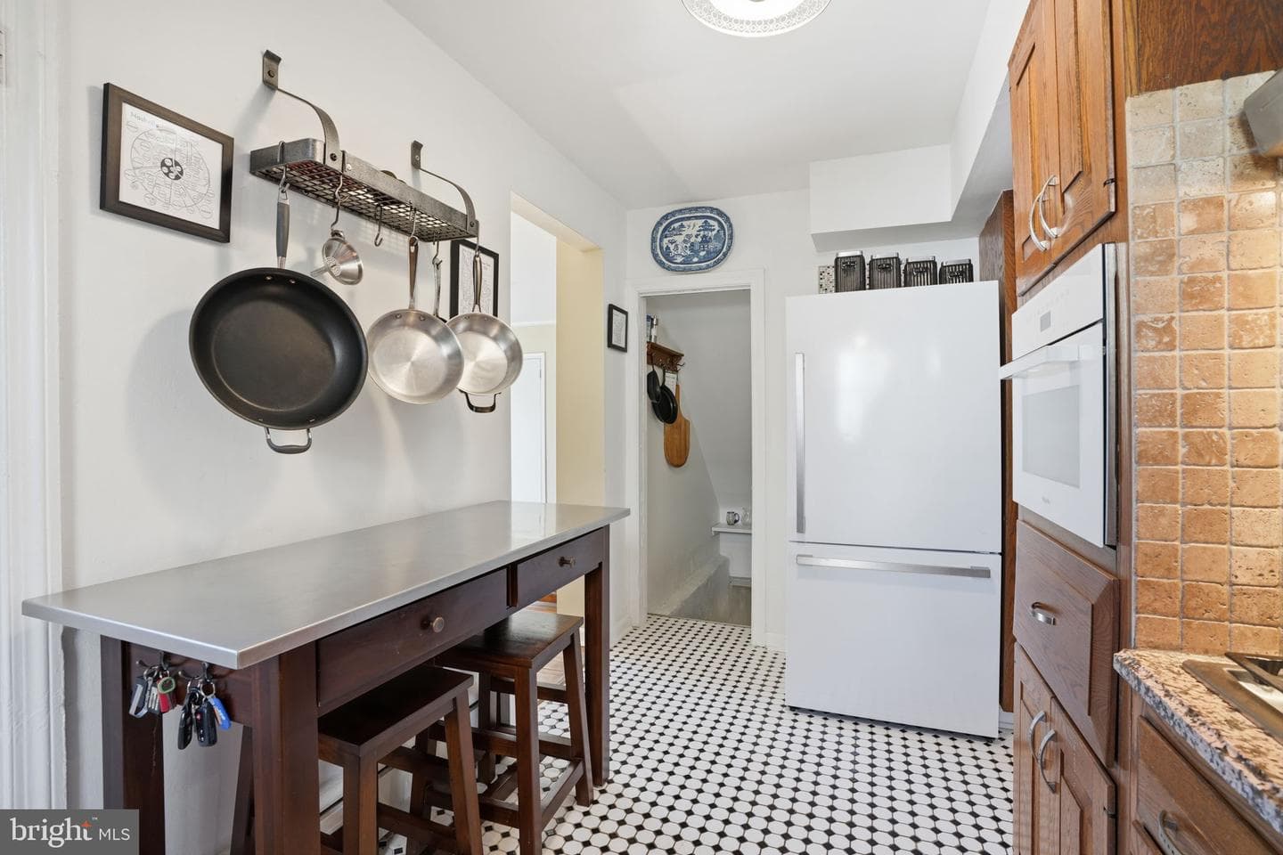 7791 Spring Avenue photo 10