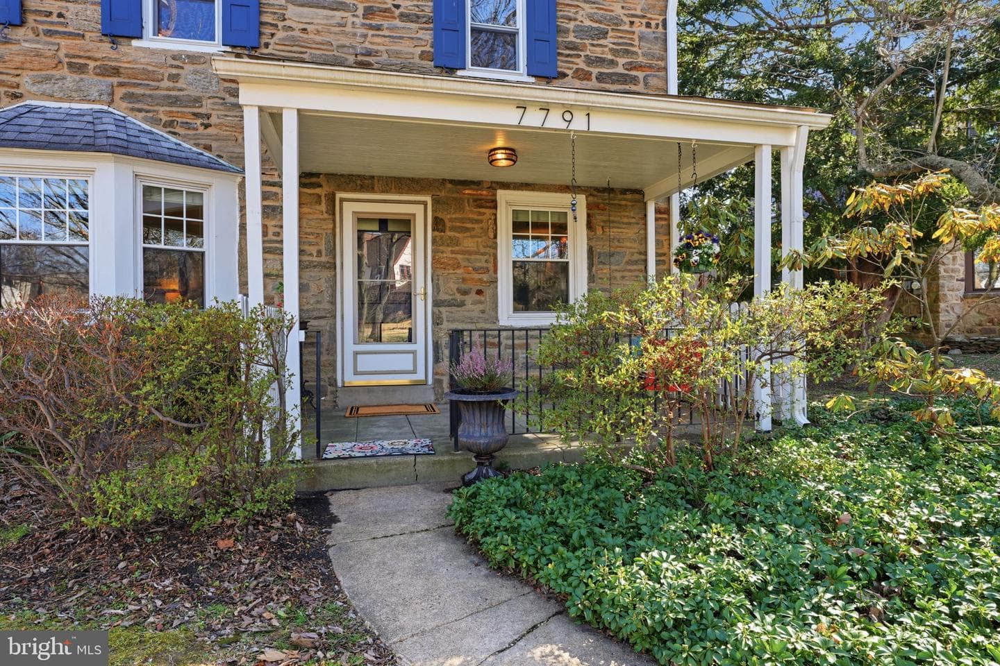 7791 Spring Avenue photo 2