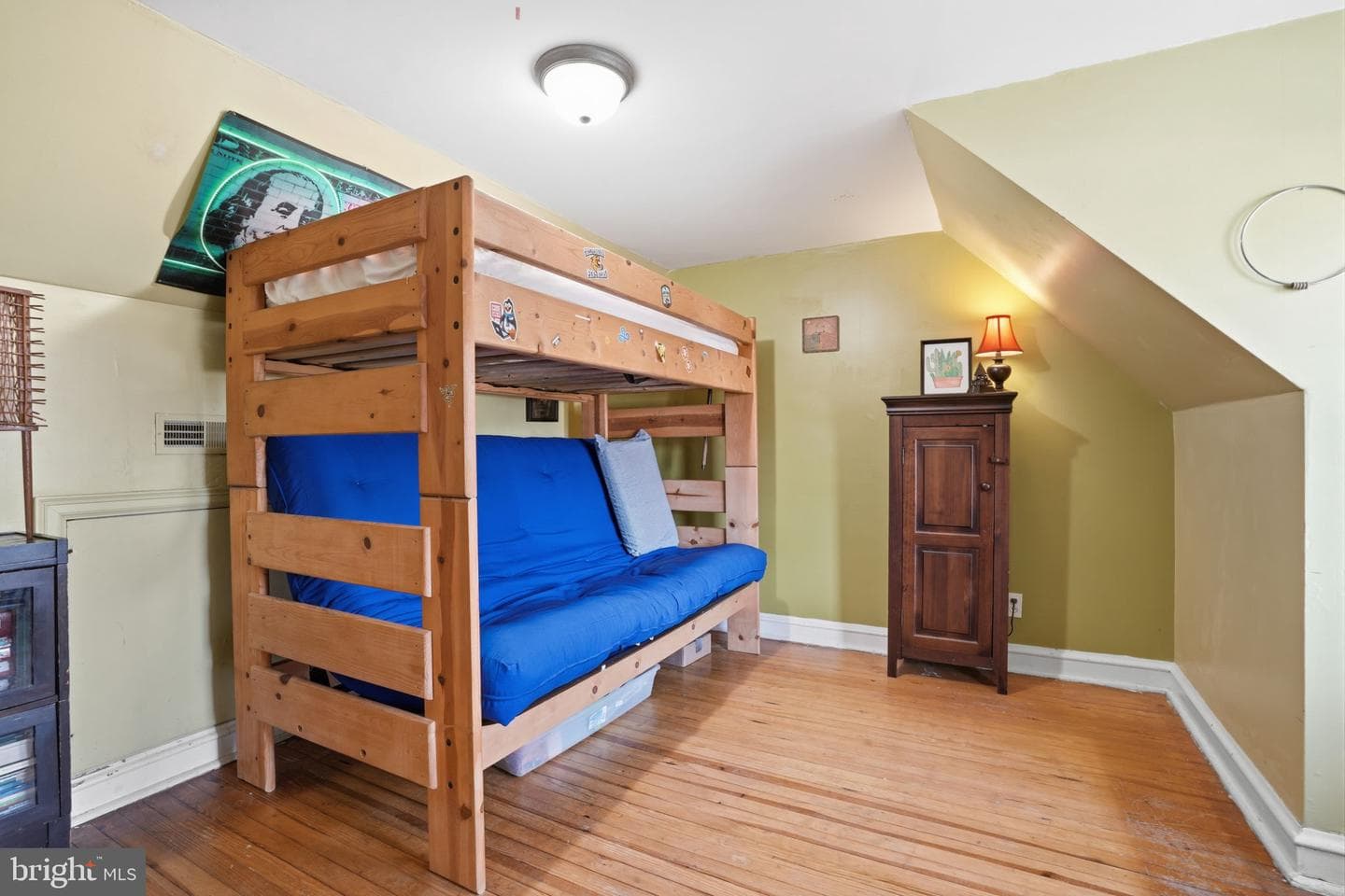 7791 Spring Avenue photo 22