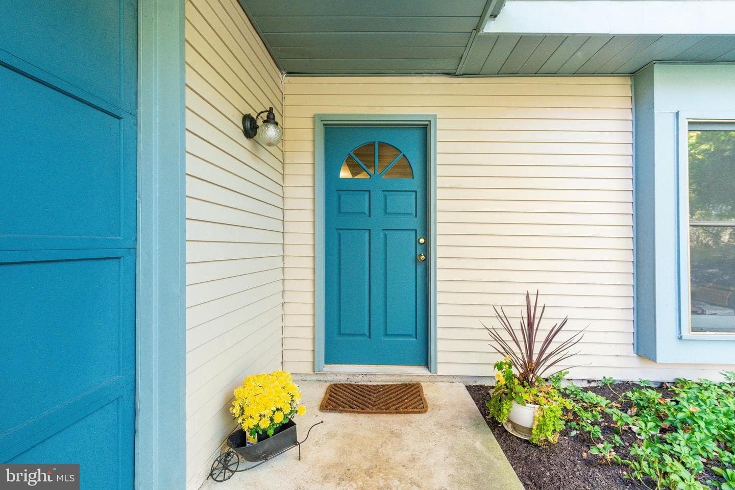 438 Holly Lane photo 7