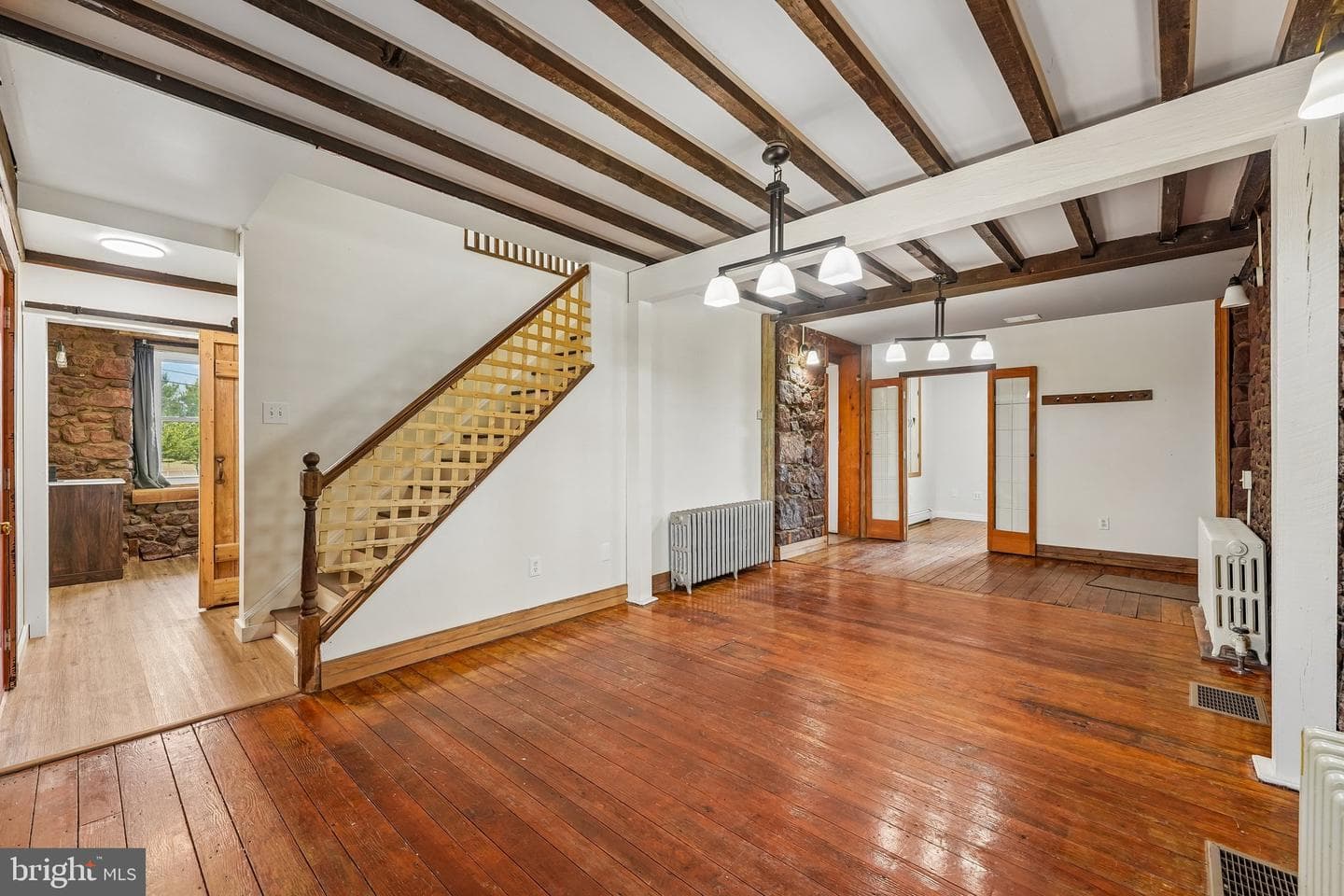 136 Souder Road photo 4