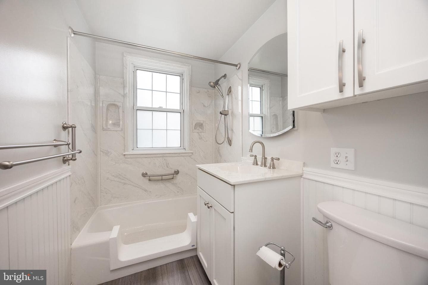 933 Forty Foot Road photo 10