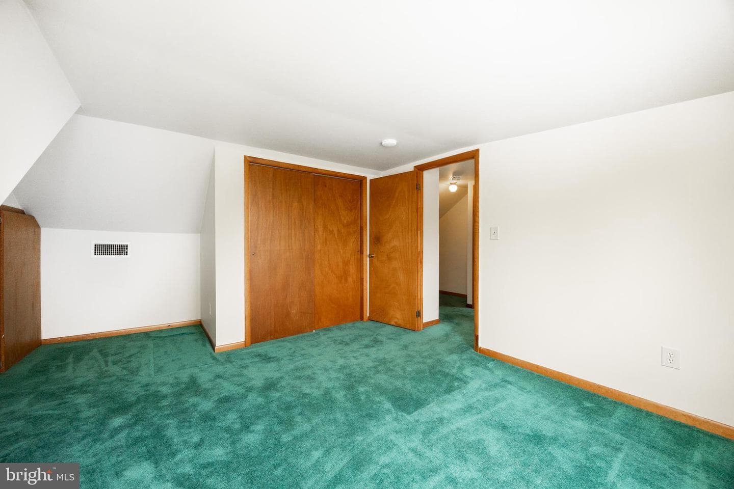 933 Forty Foot Road photo 19