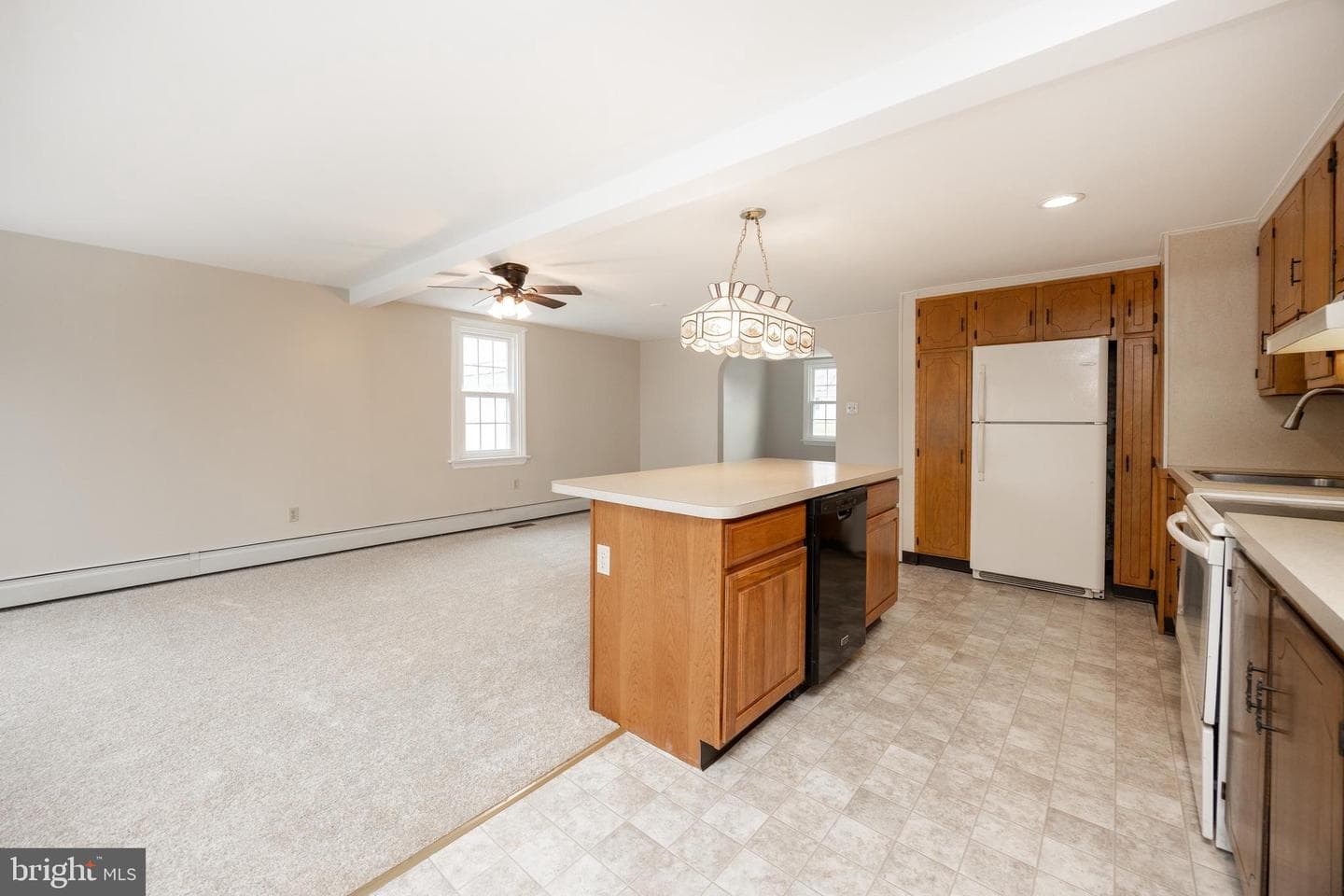 933 Forty Foot Road photo 3