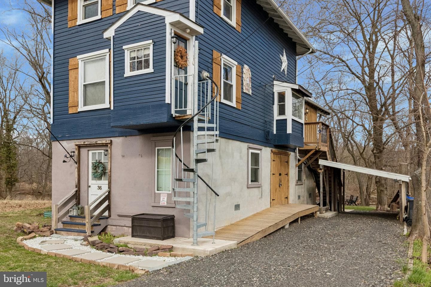 36 E 1st Avenue photo 2