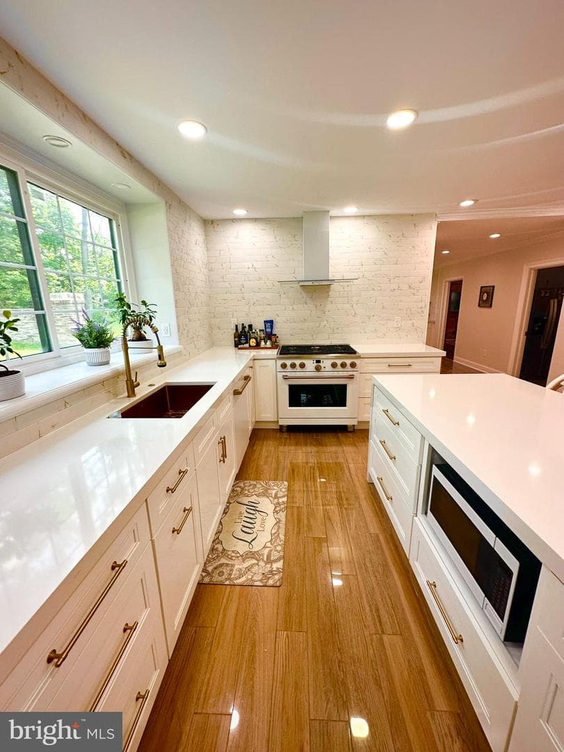 1319 Remington Road photo 13