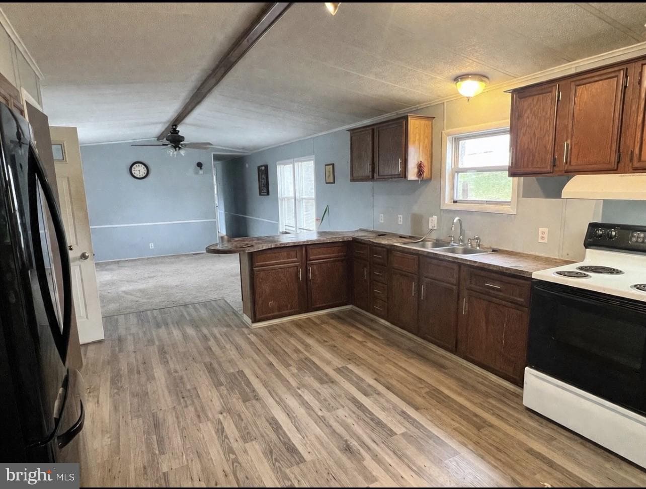 910 Lakeview Drive photo 12