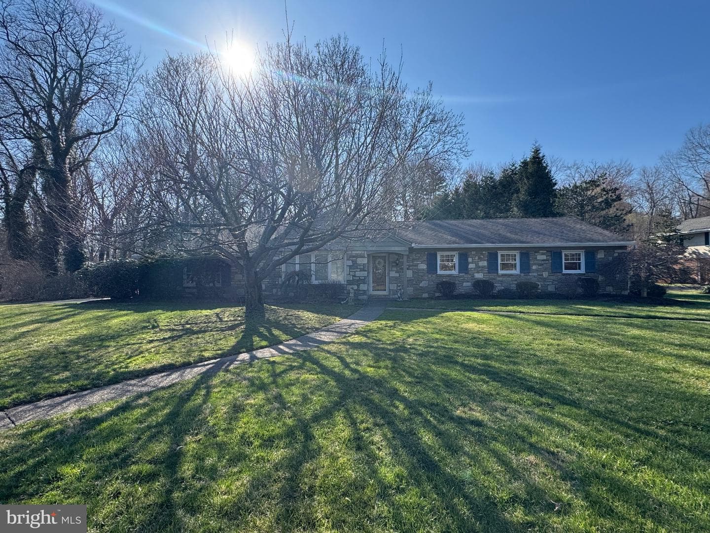 1004 Spring Valley Road photo 1