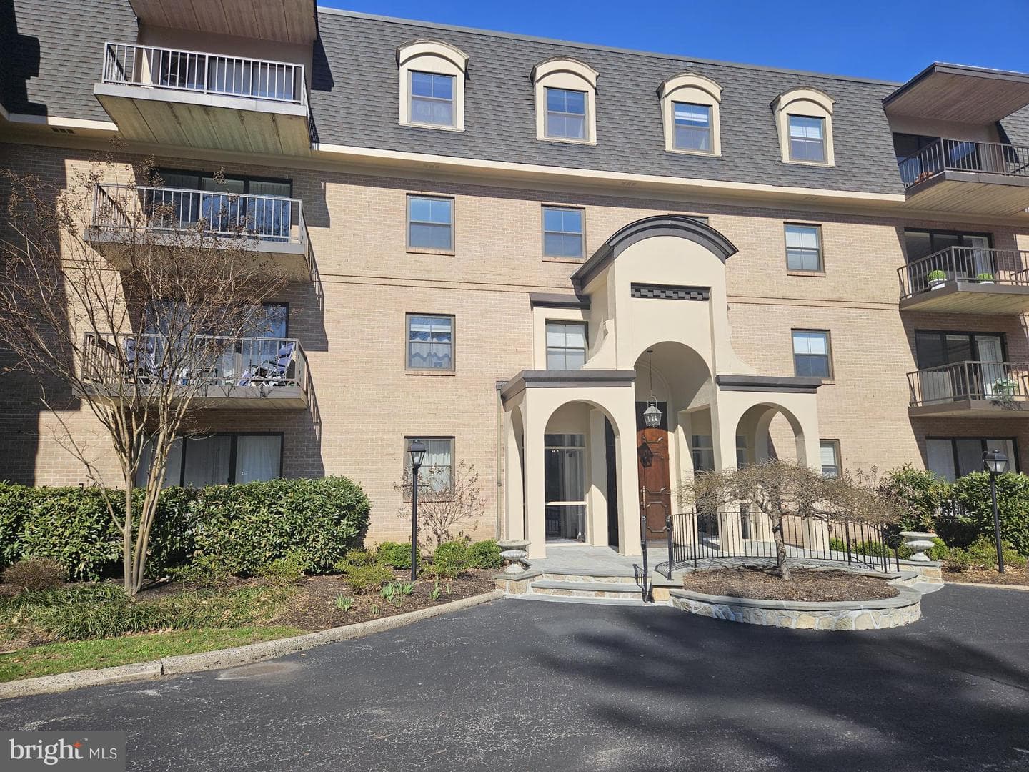 601 Montgomery Avenue #306 photo 2