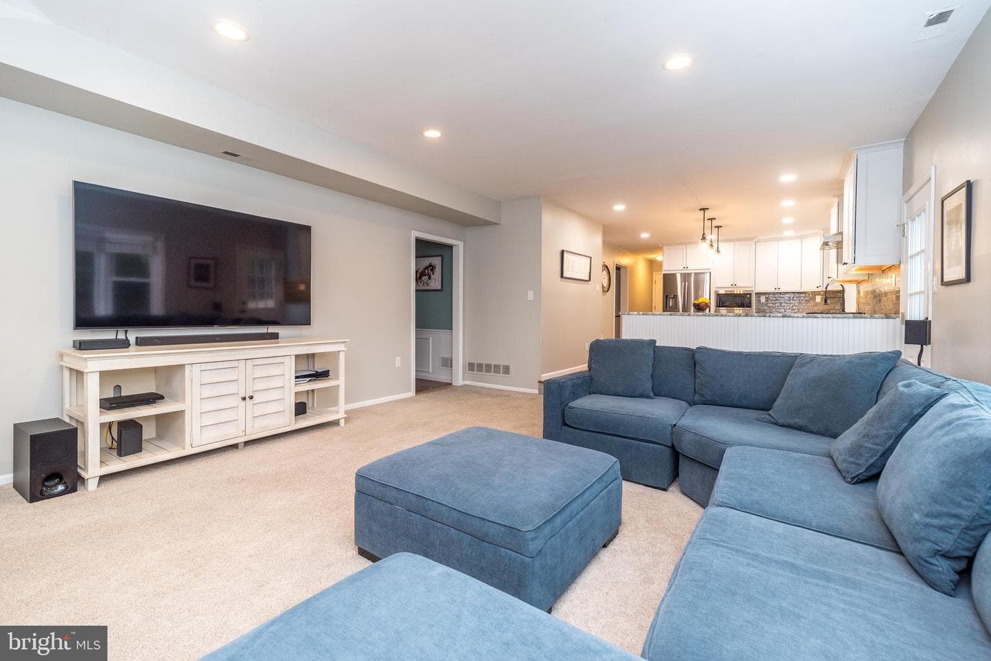 221 Stefan Place photo 22