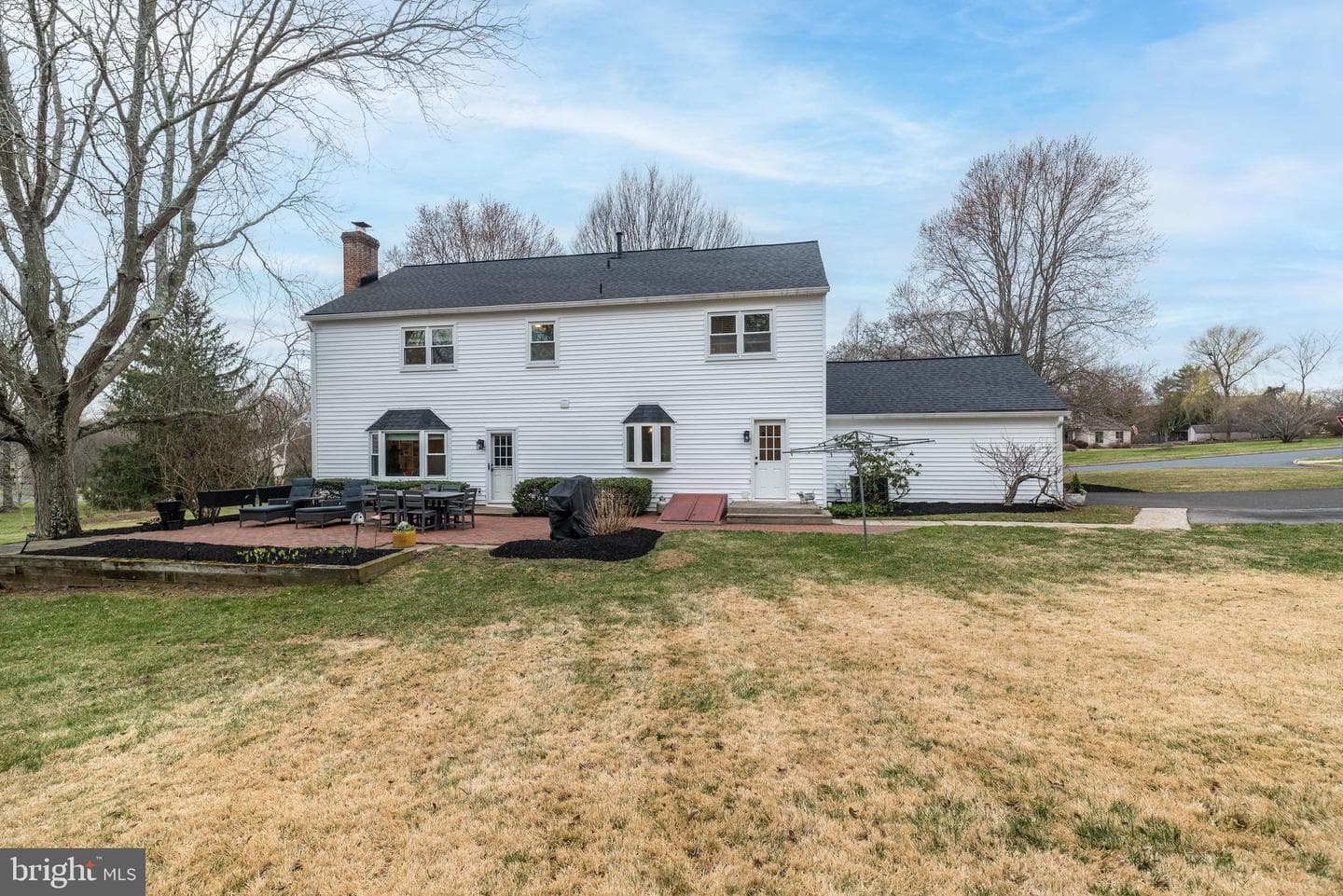221 Stefan Place photo 75