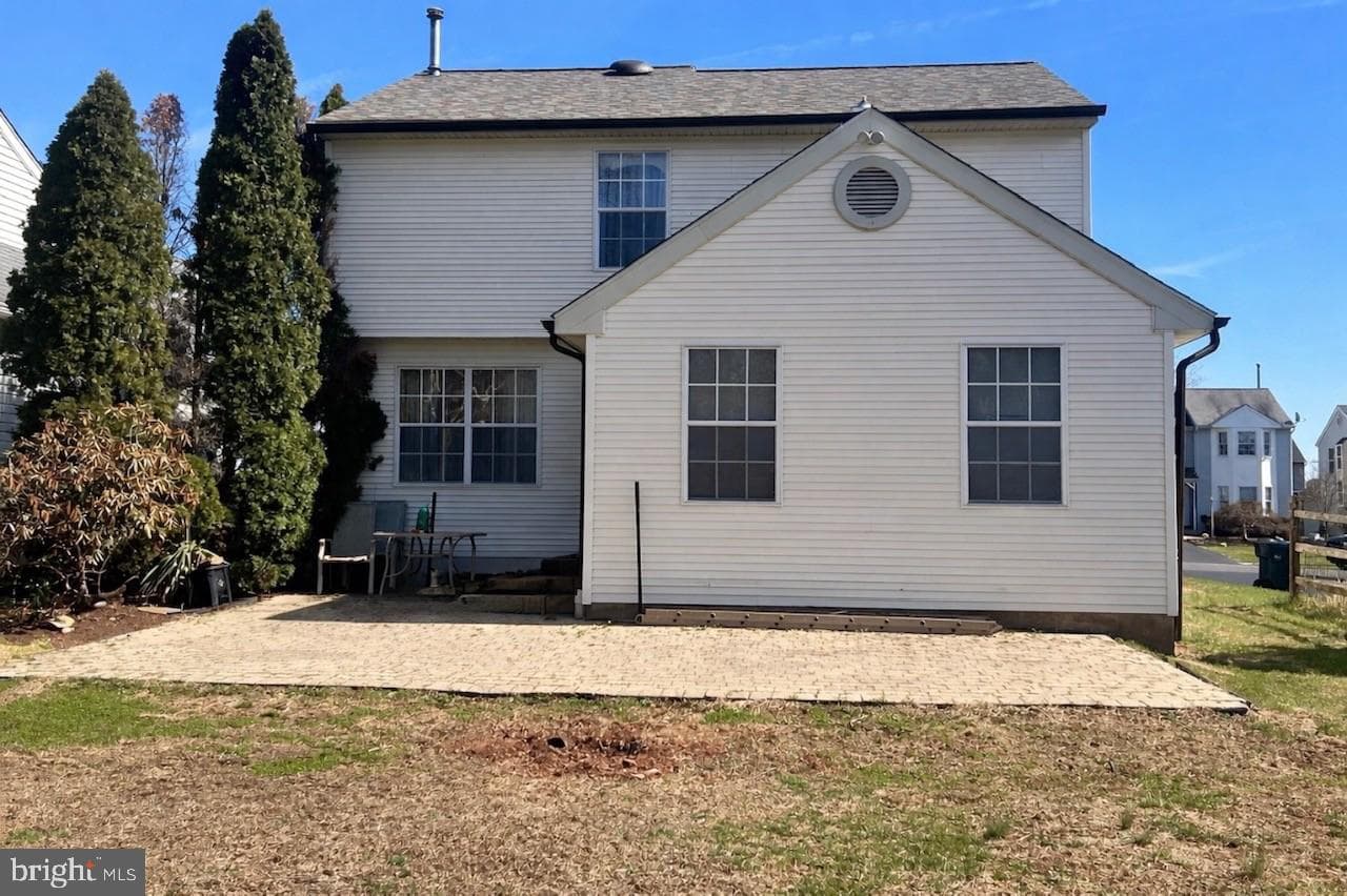 168 Regents Road photo 38