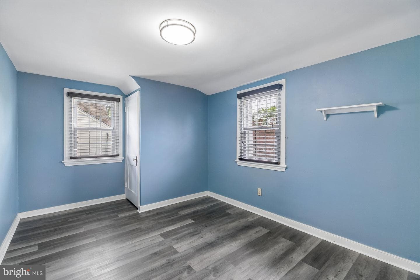 556 Anne Street photo 18