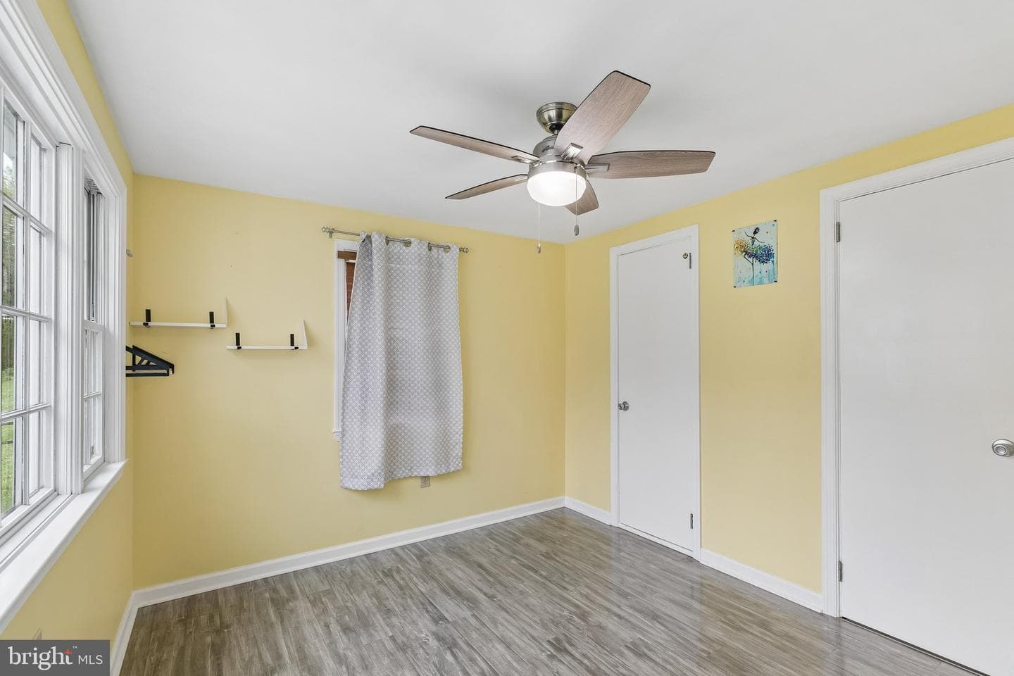 556 Anne Street photo 22