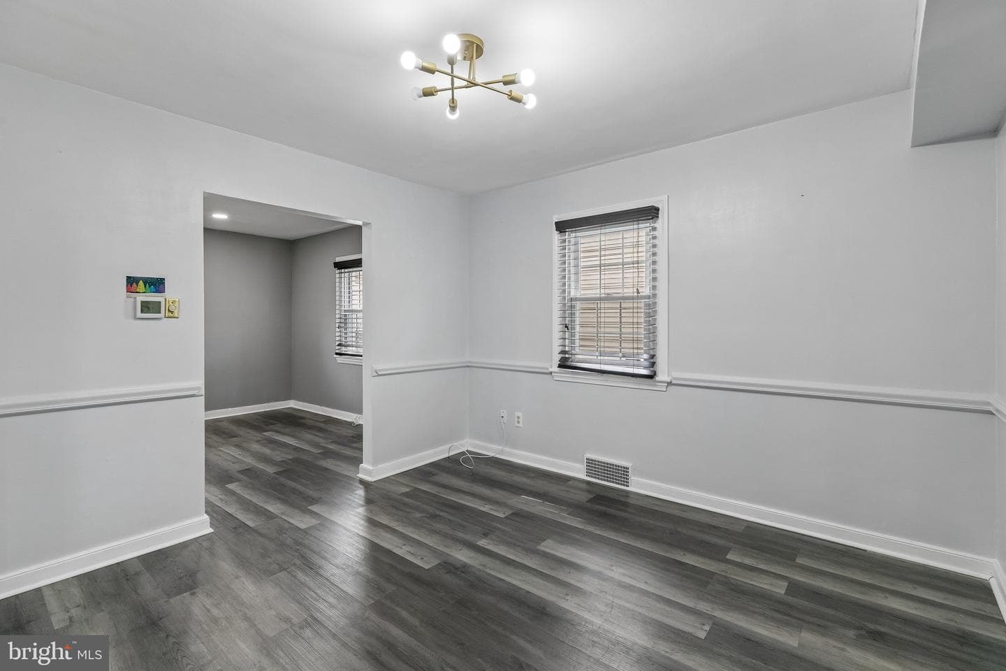 556 Anne Street photo 31