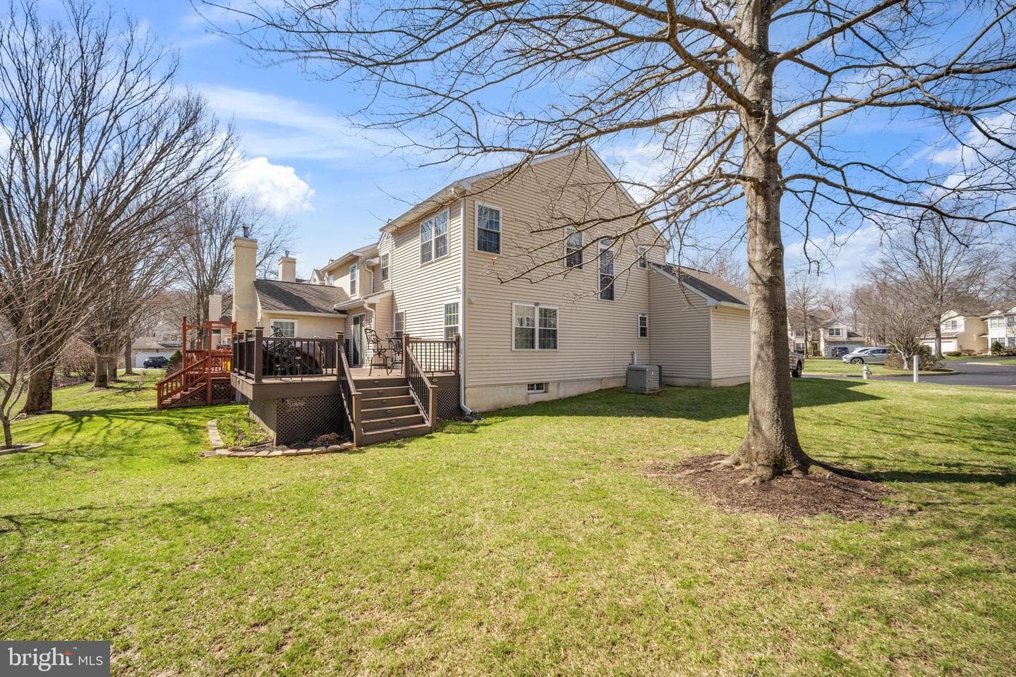 721 Locust Lane photo 5