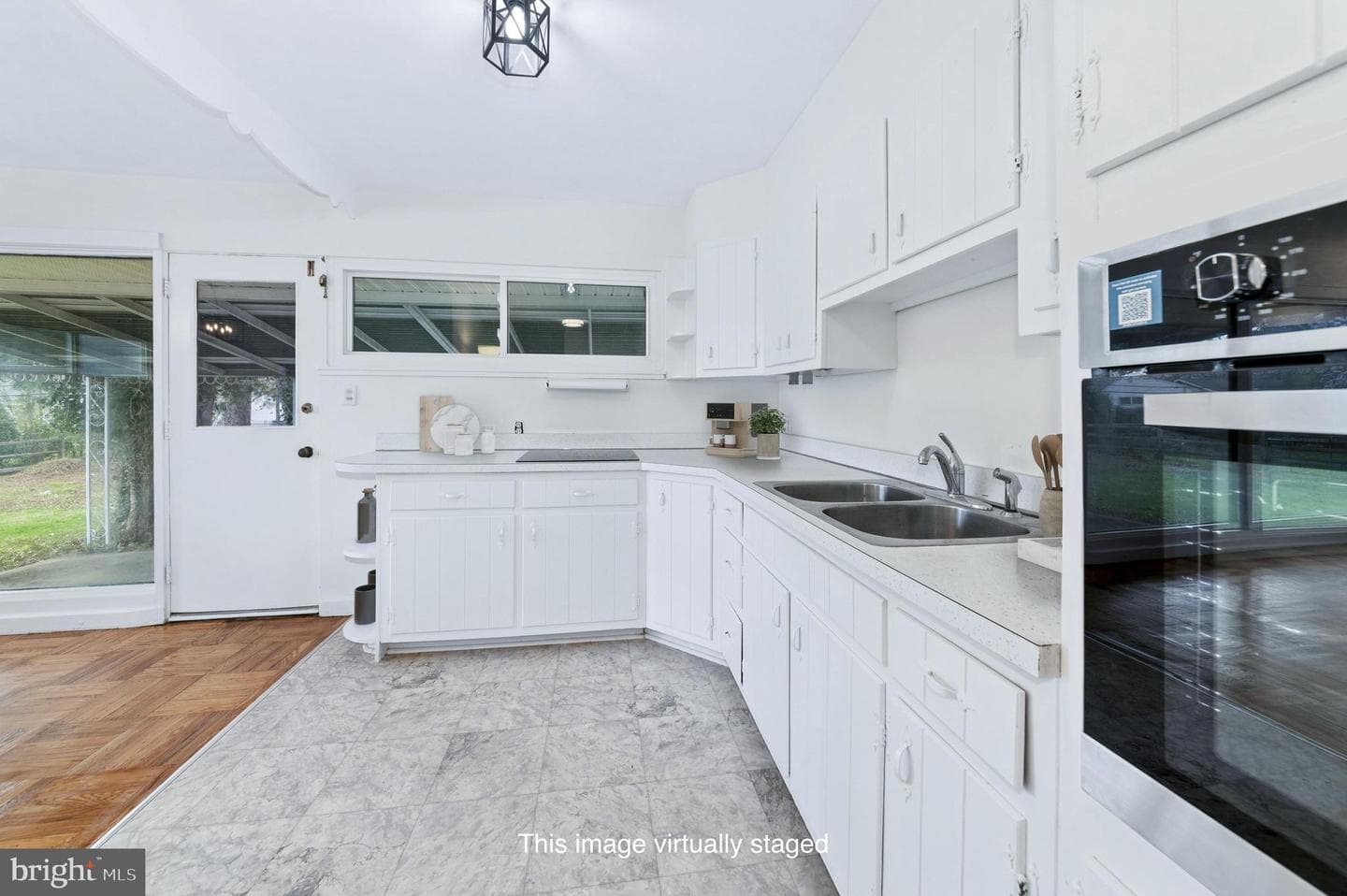 1317 Michael Road photo 7