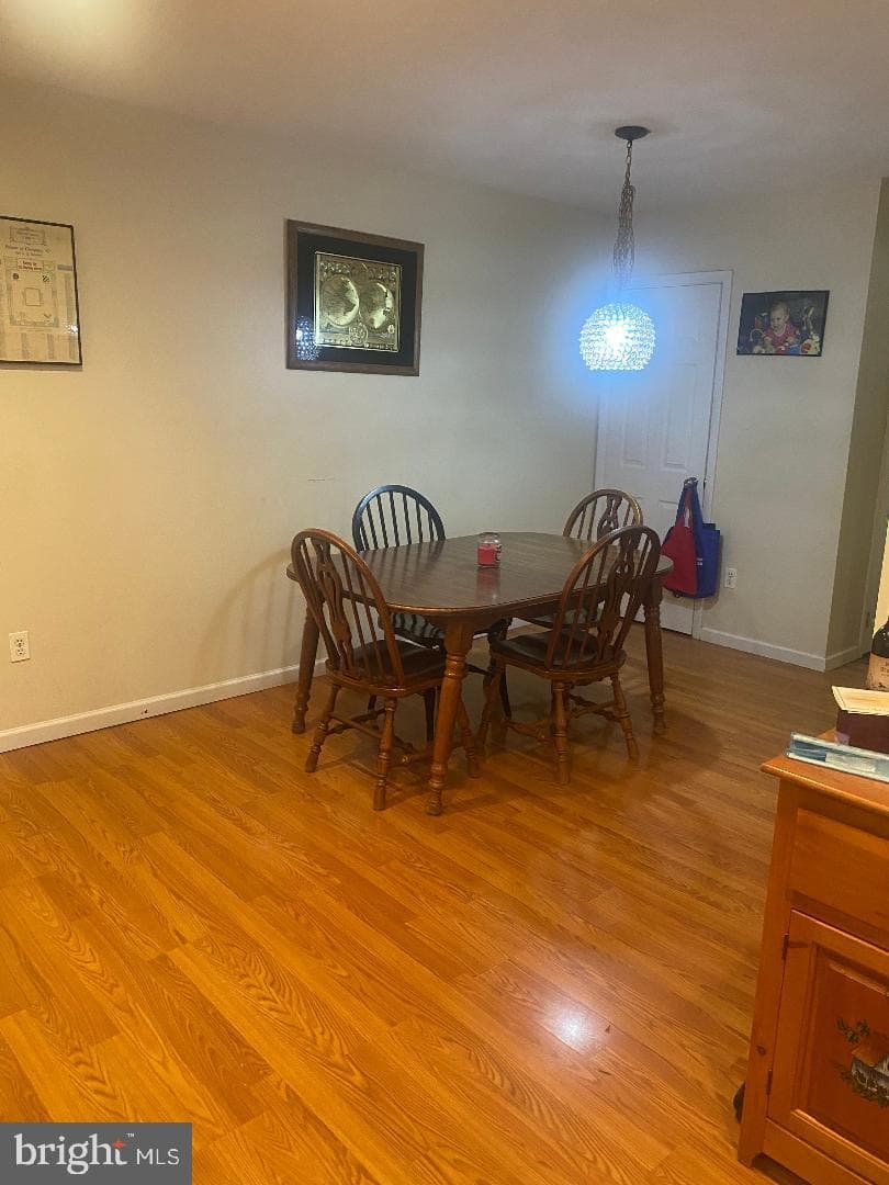 633 Turf Lane photo 18