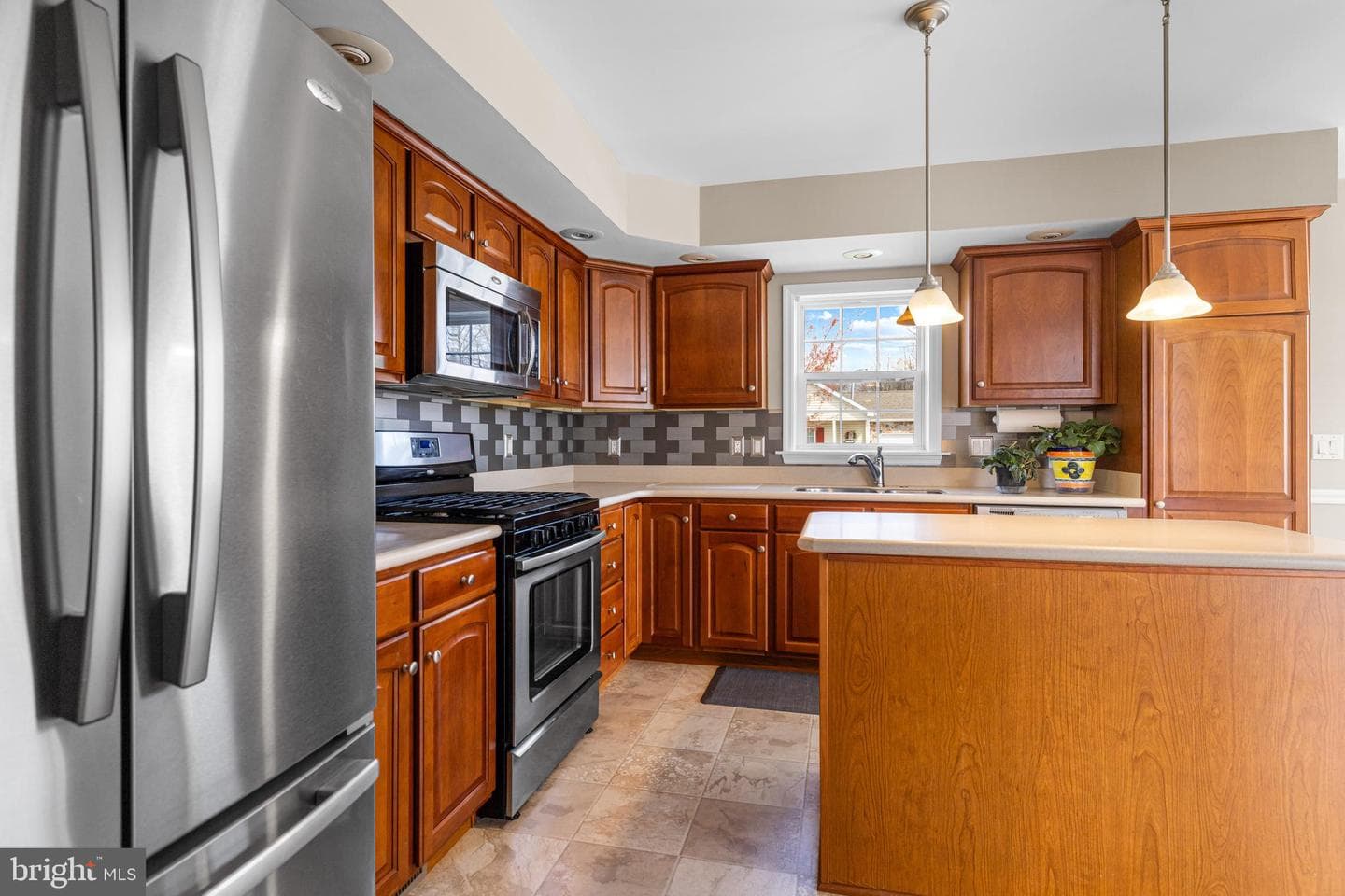 411 Dandelion Drive photo 8