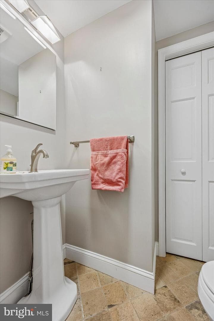 907 Cedar Grove Road photo 11