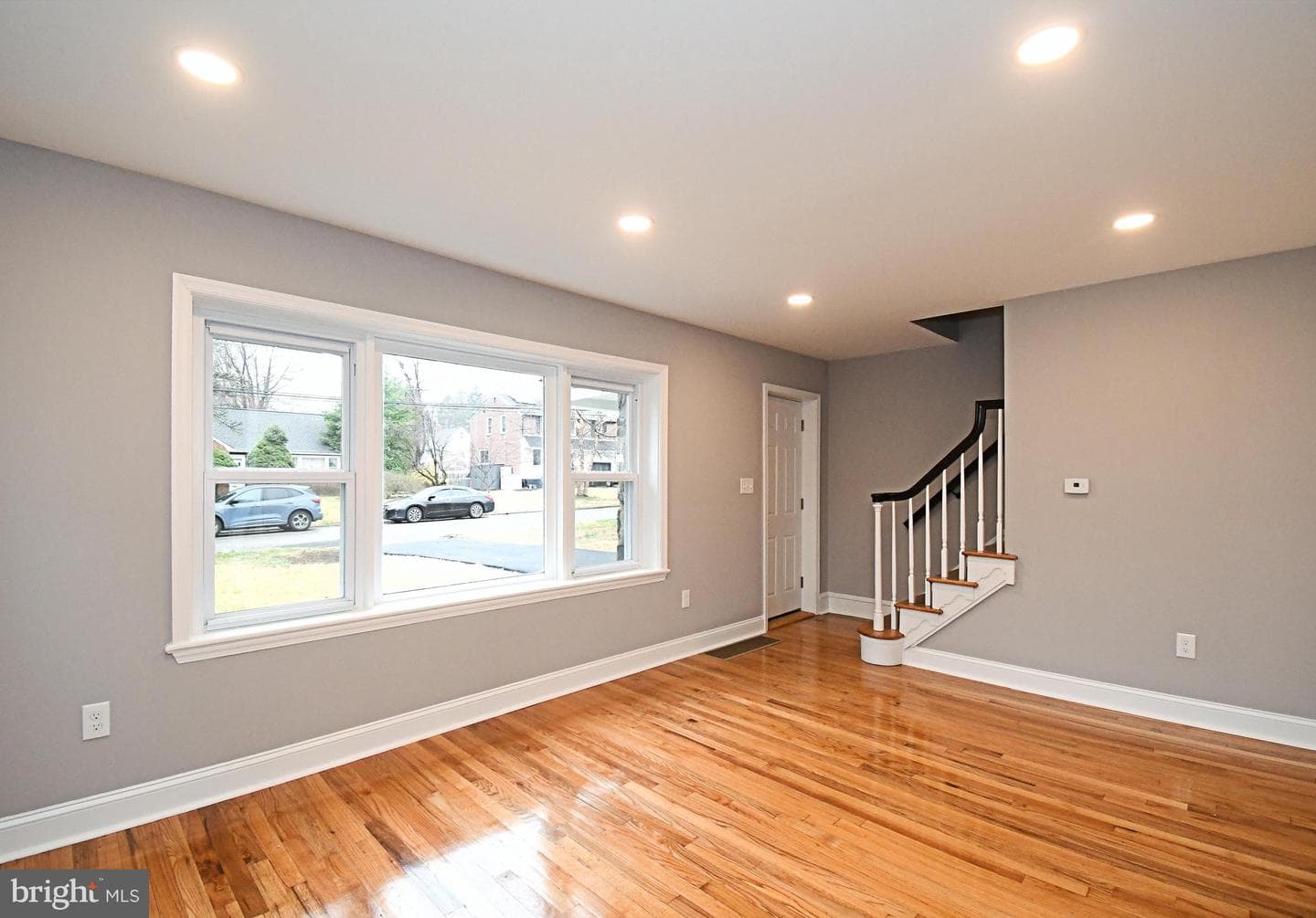 507 Croyden Road photo 10