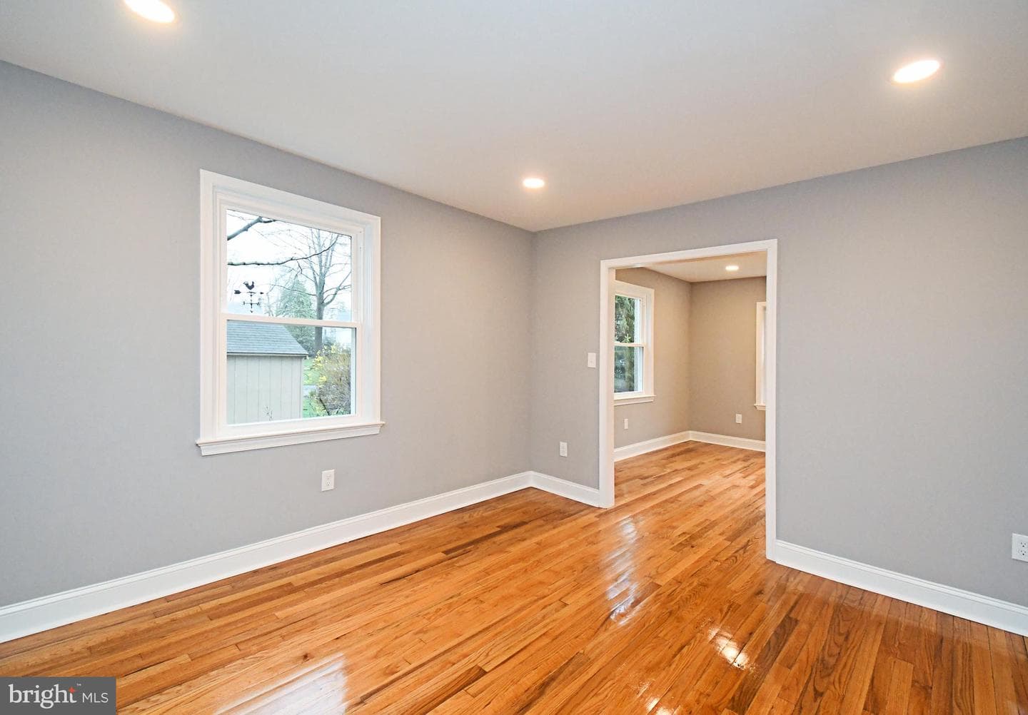 507 Croyden Road photo 12