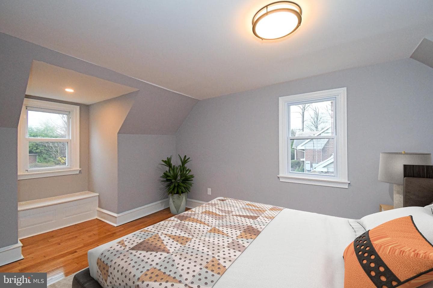 507 Croyden Road photo 25