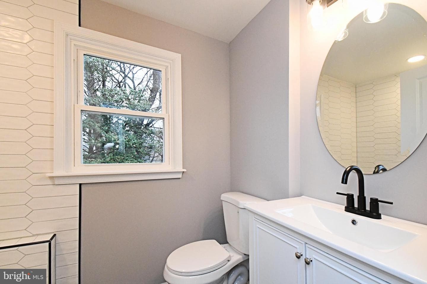 507 Croyden Road photo 37