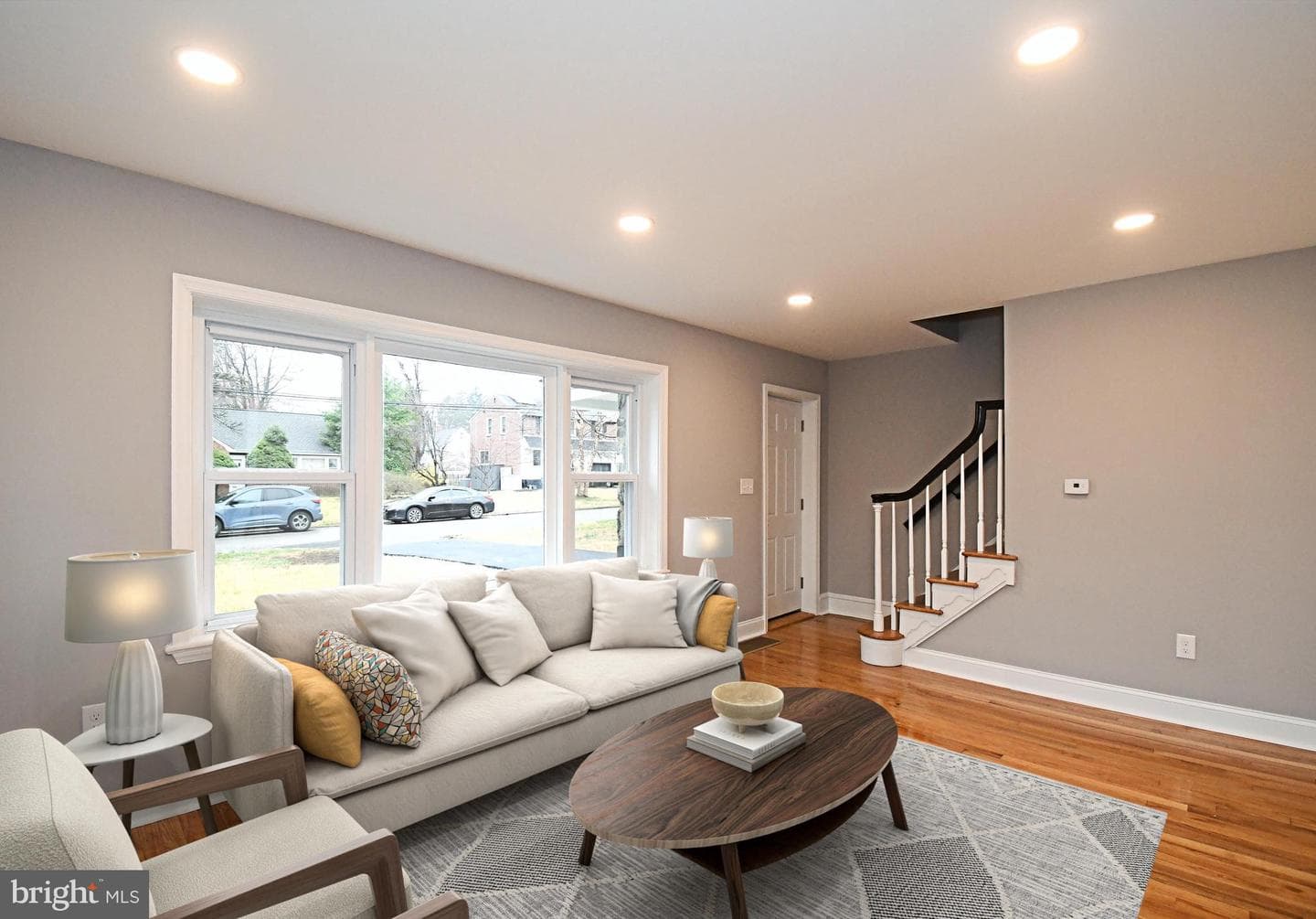507 Croyden Road photo 9