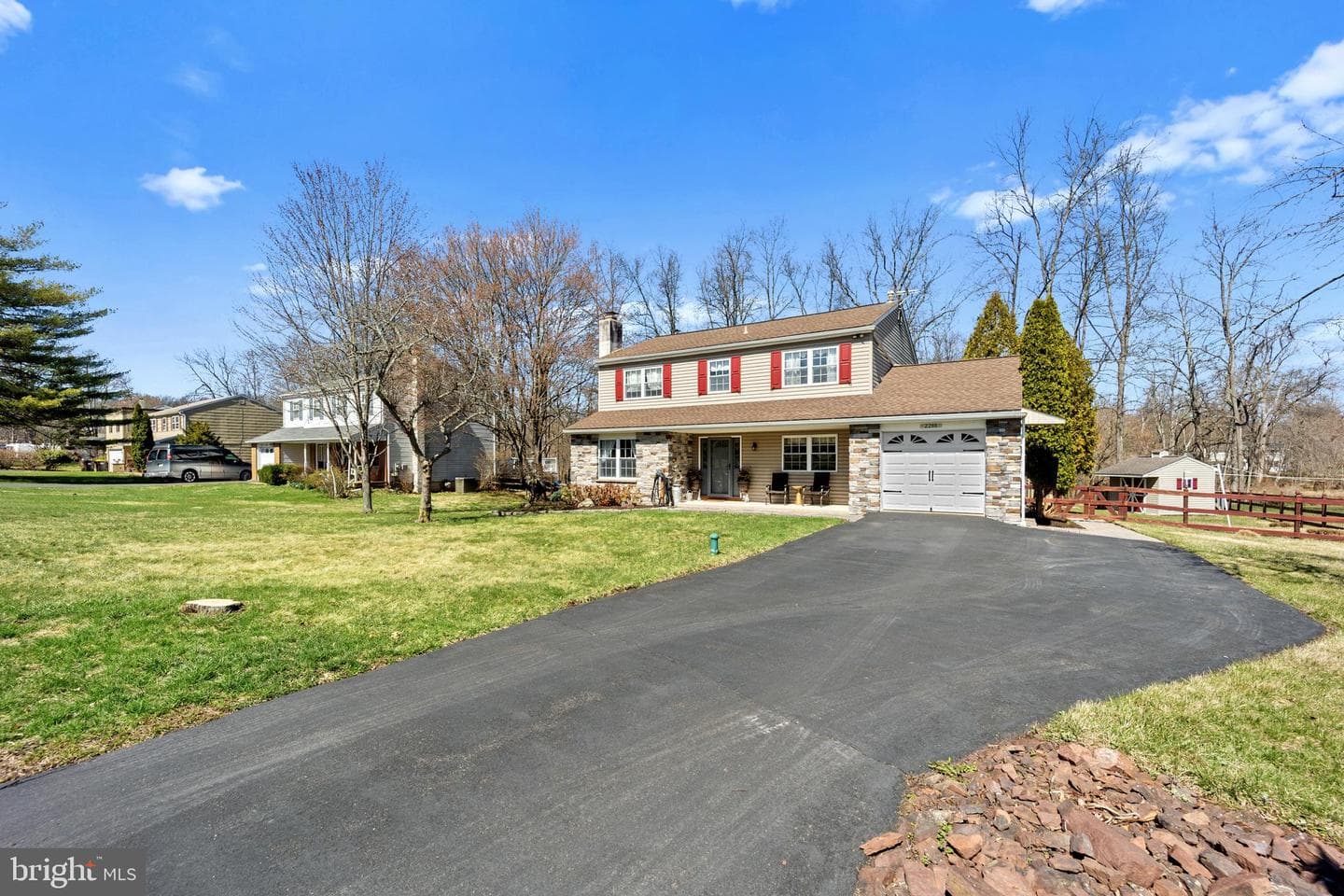 2288 Rebecca Drive photo 2
