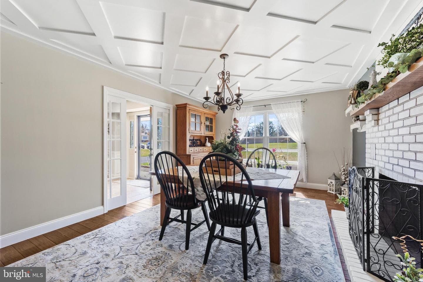 2288 Rebecca Drive photo 6