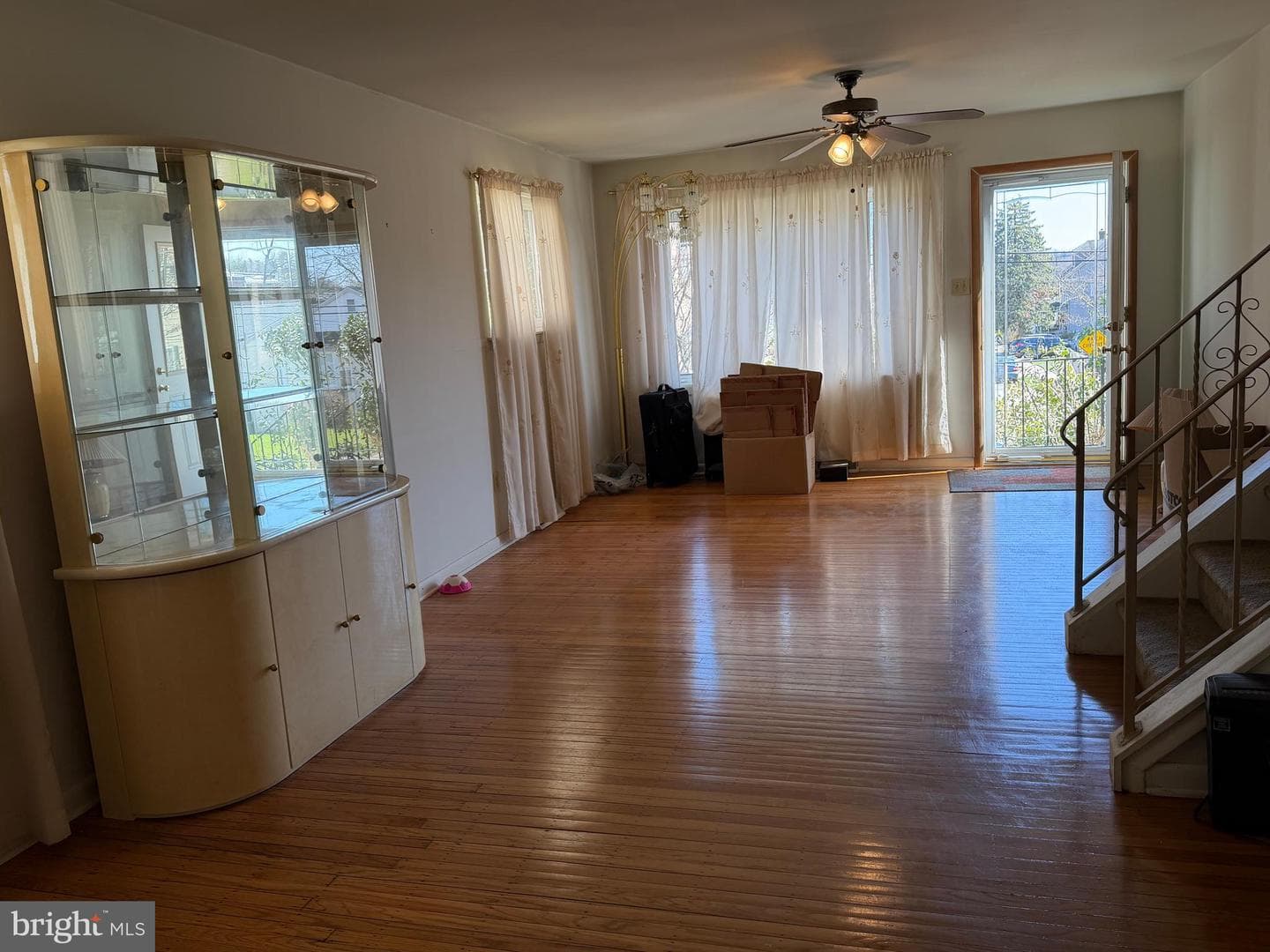 118 Egerton Avenue photo 3