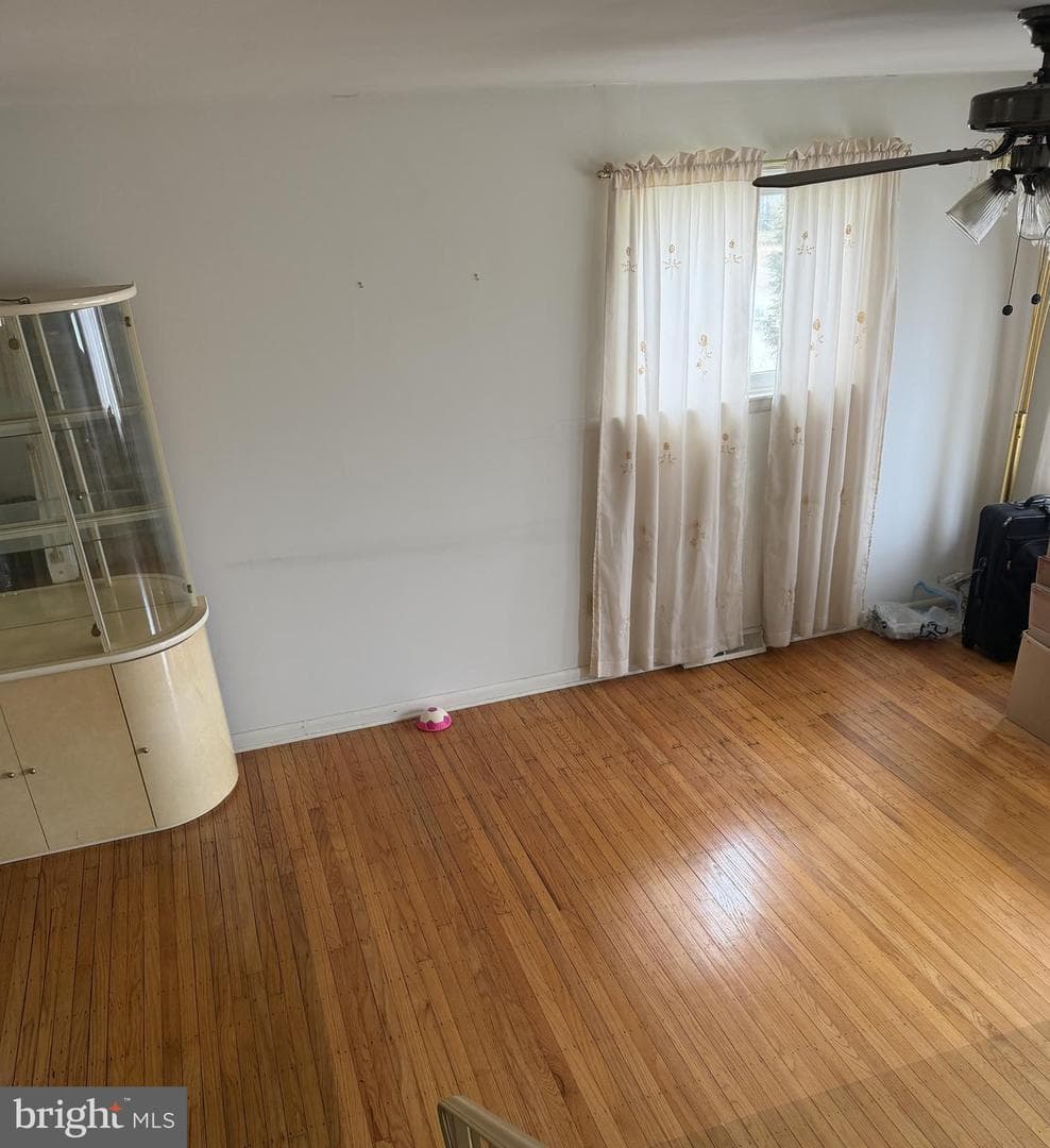 118 Egerton Avenue photo 4