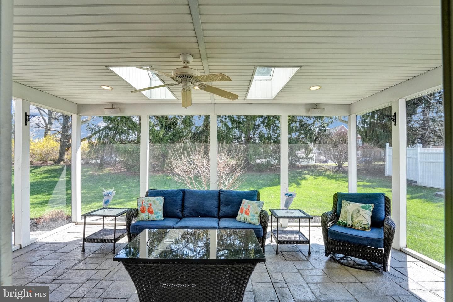 492 Shakespeare Drive photo 36