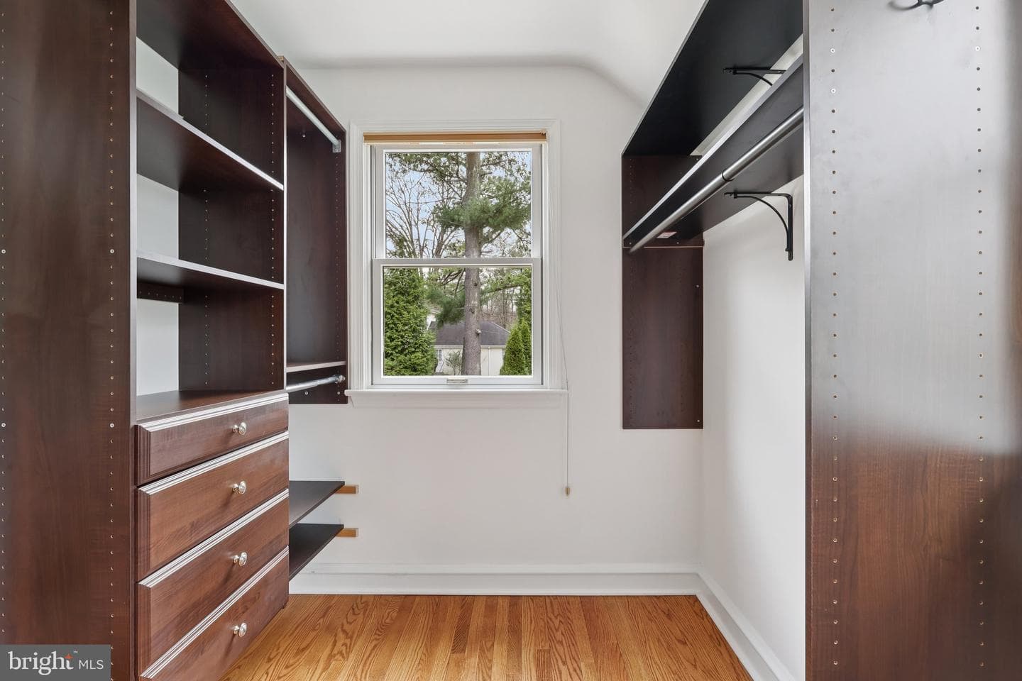 260 Mathers Road photo 42