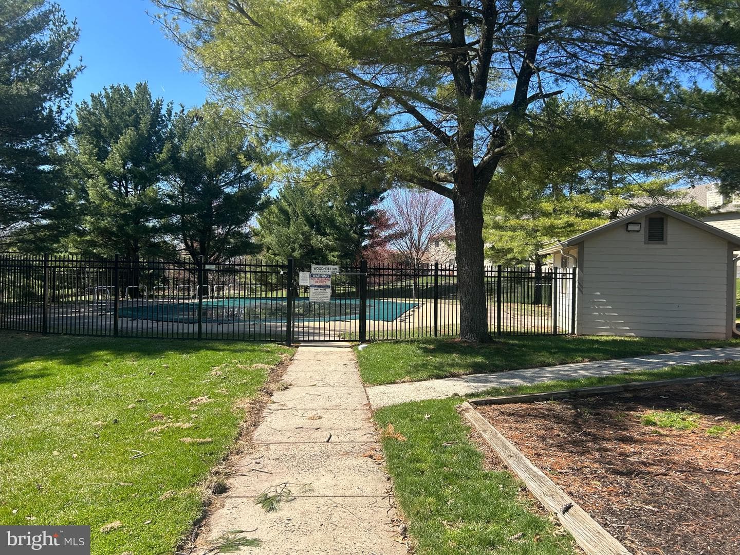 107 Stockton Court photo 22