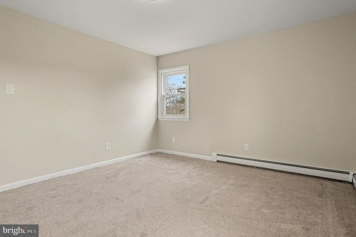 305 Green Hill Road photo 10