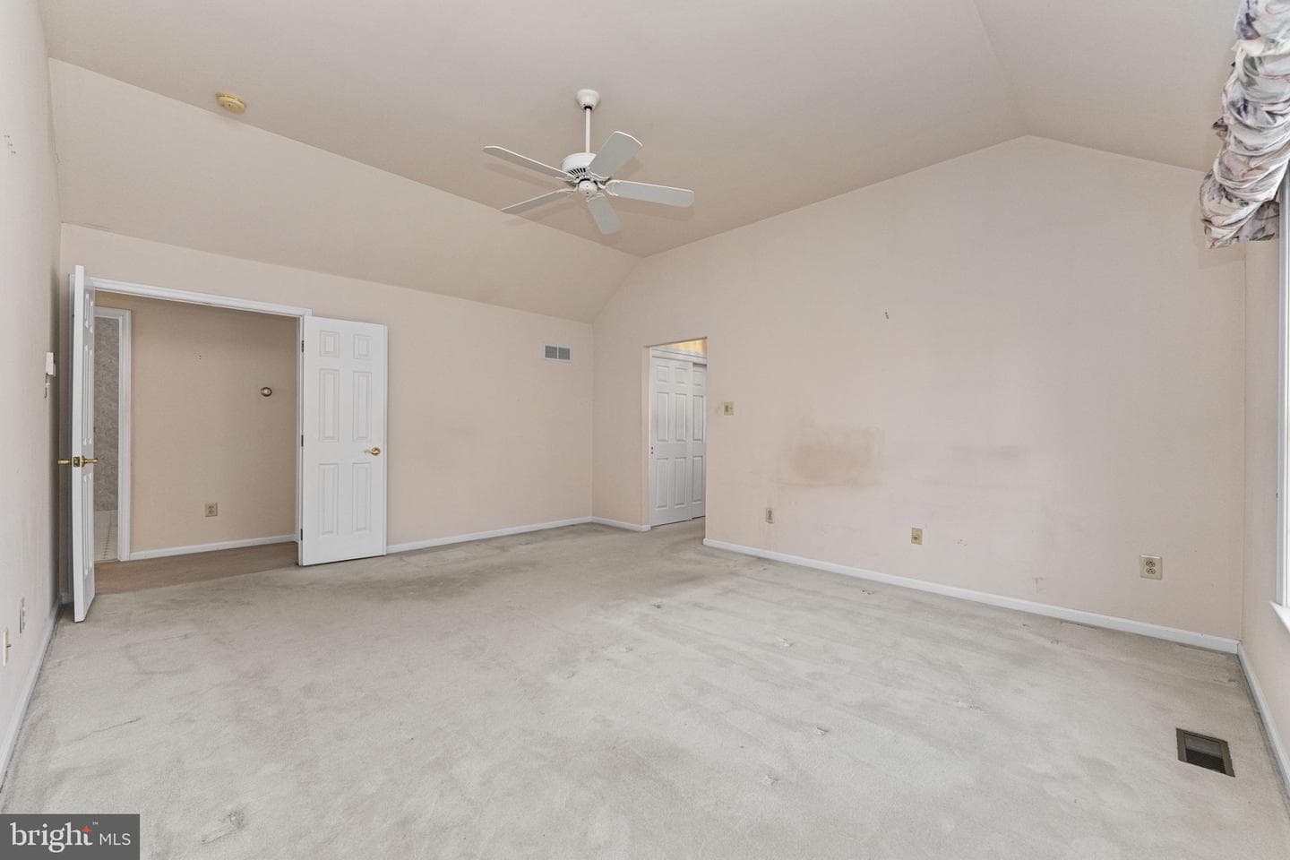 376 Hobson Place photo 18