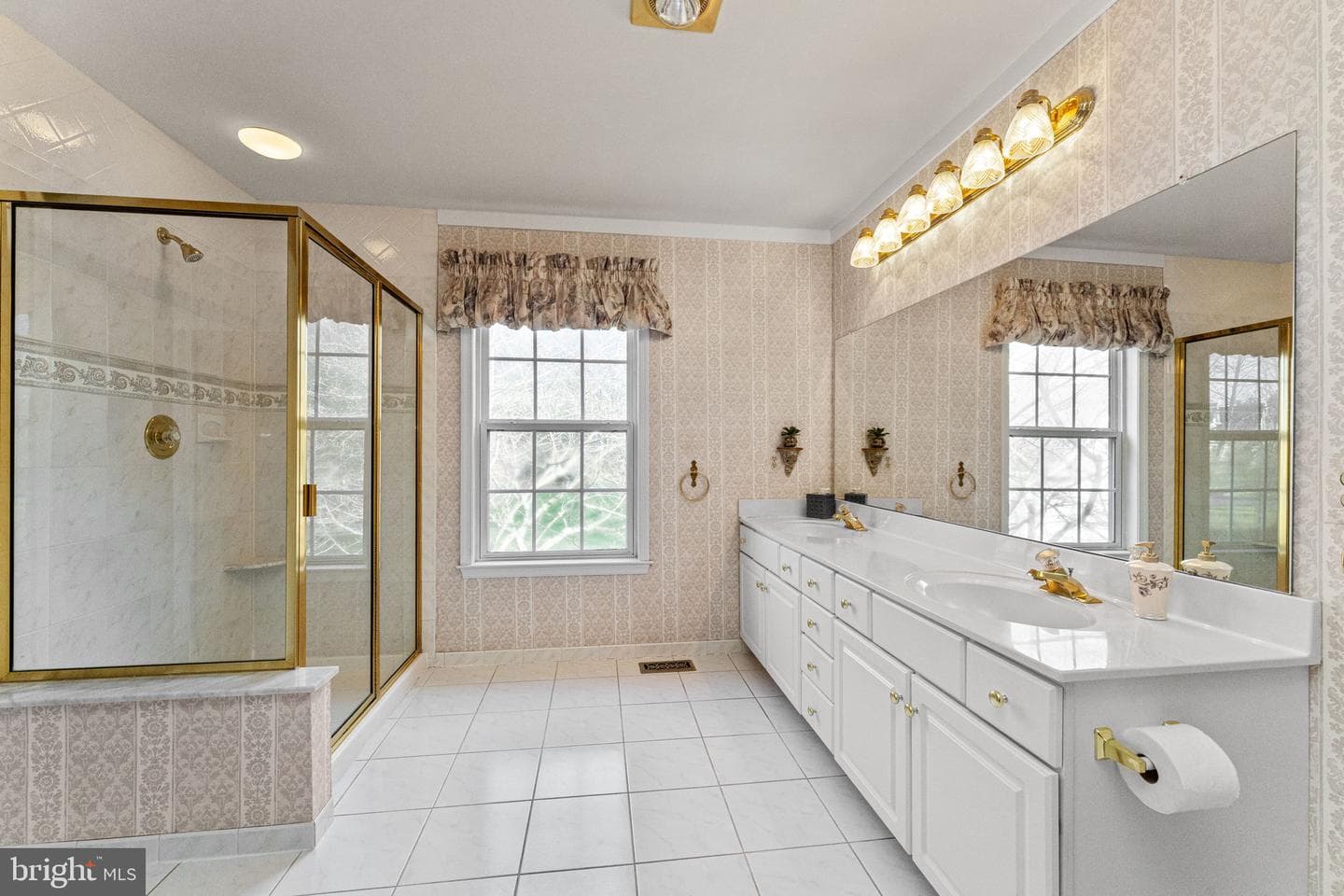 376 Hobson Place photo 20