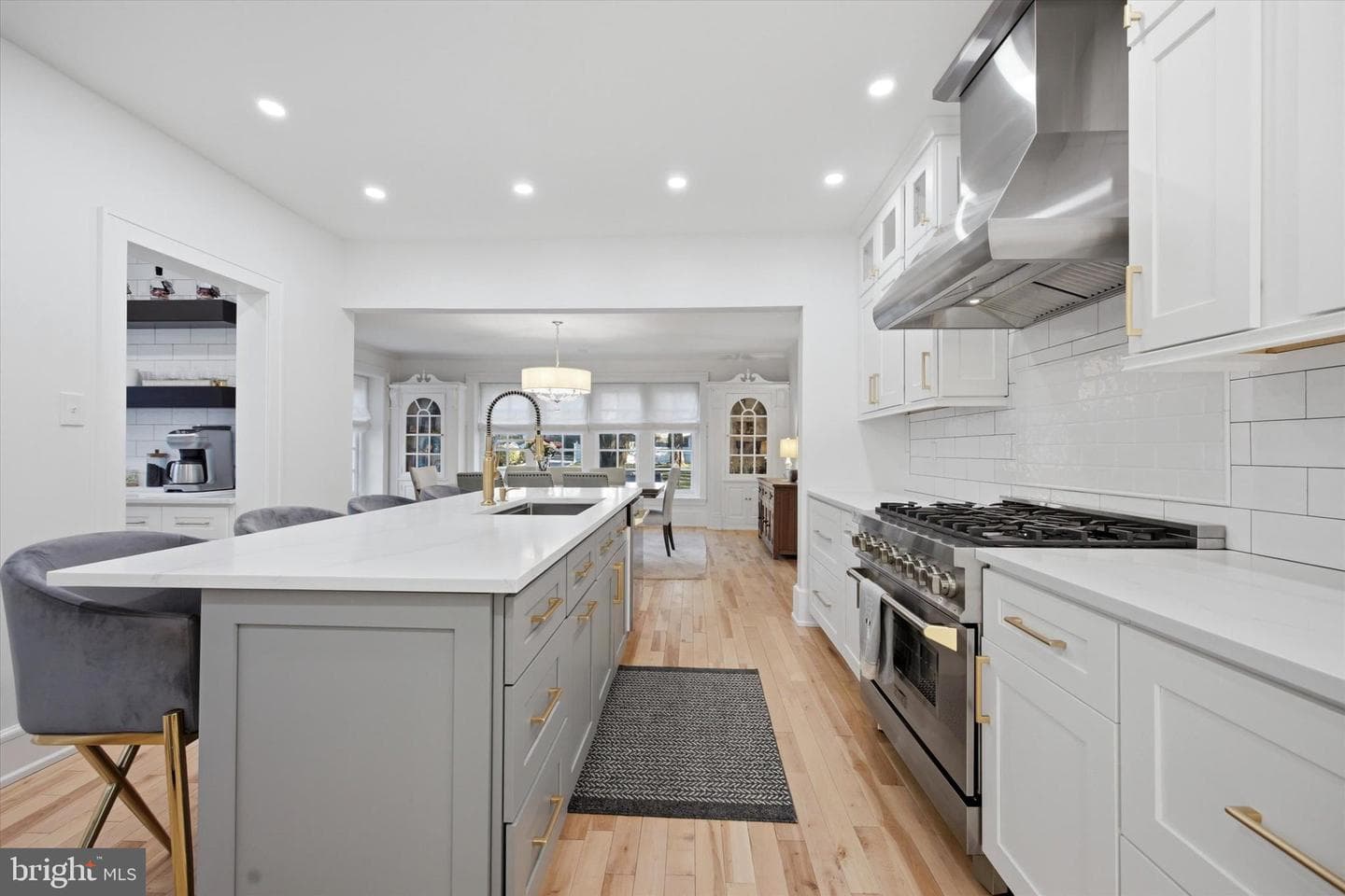 305 Wister Road photo 18