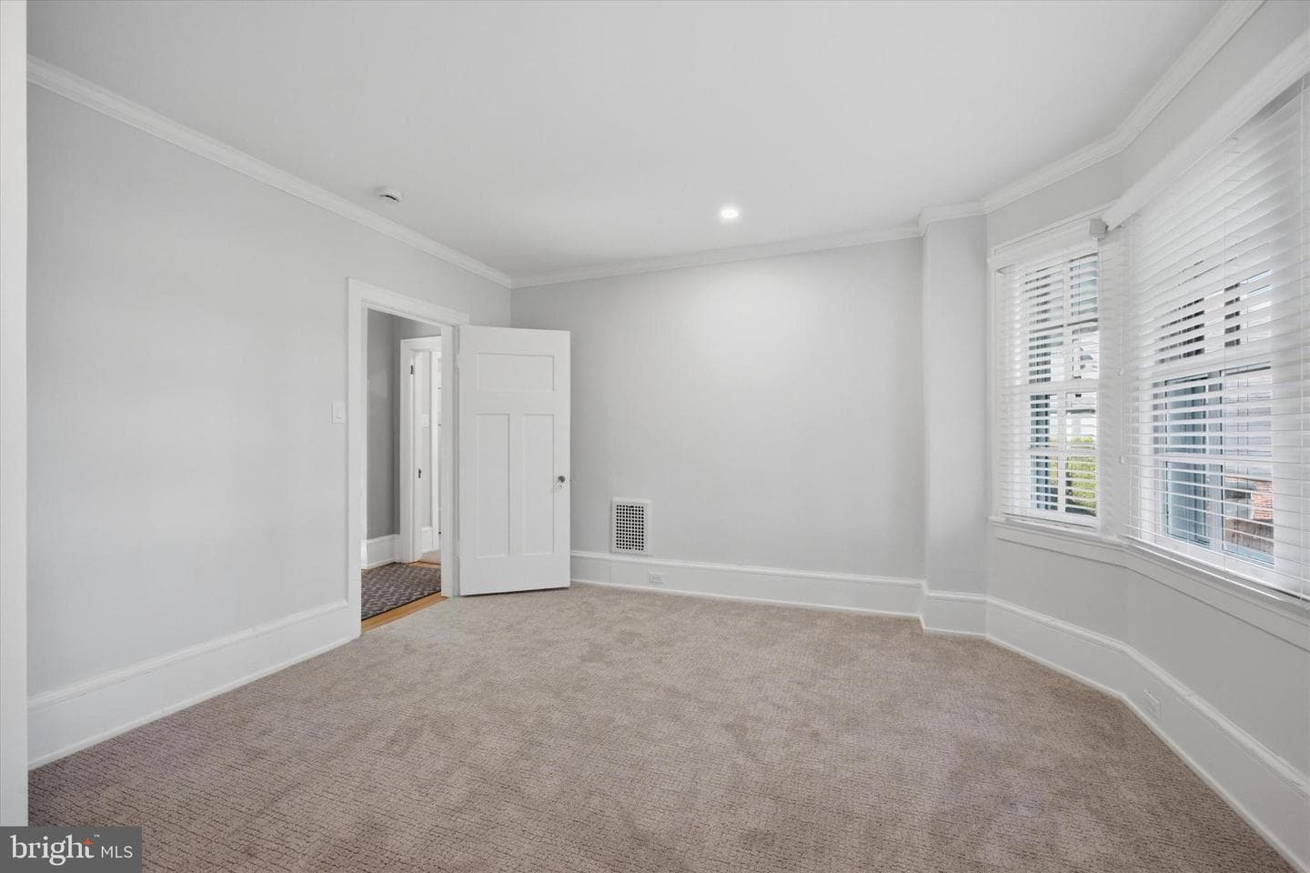 305 Wister Road photo 44