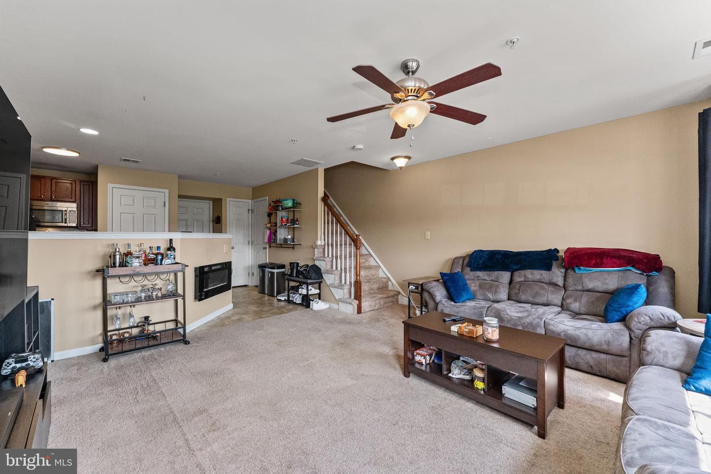2062 Berkeley Drive photo 5