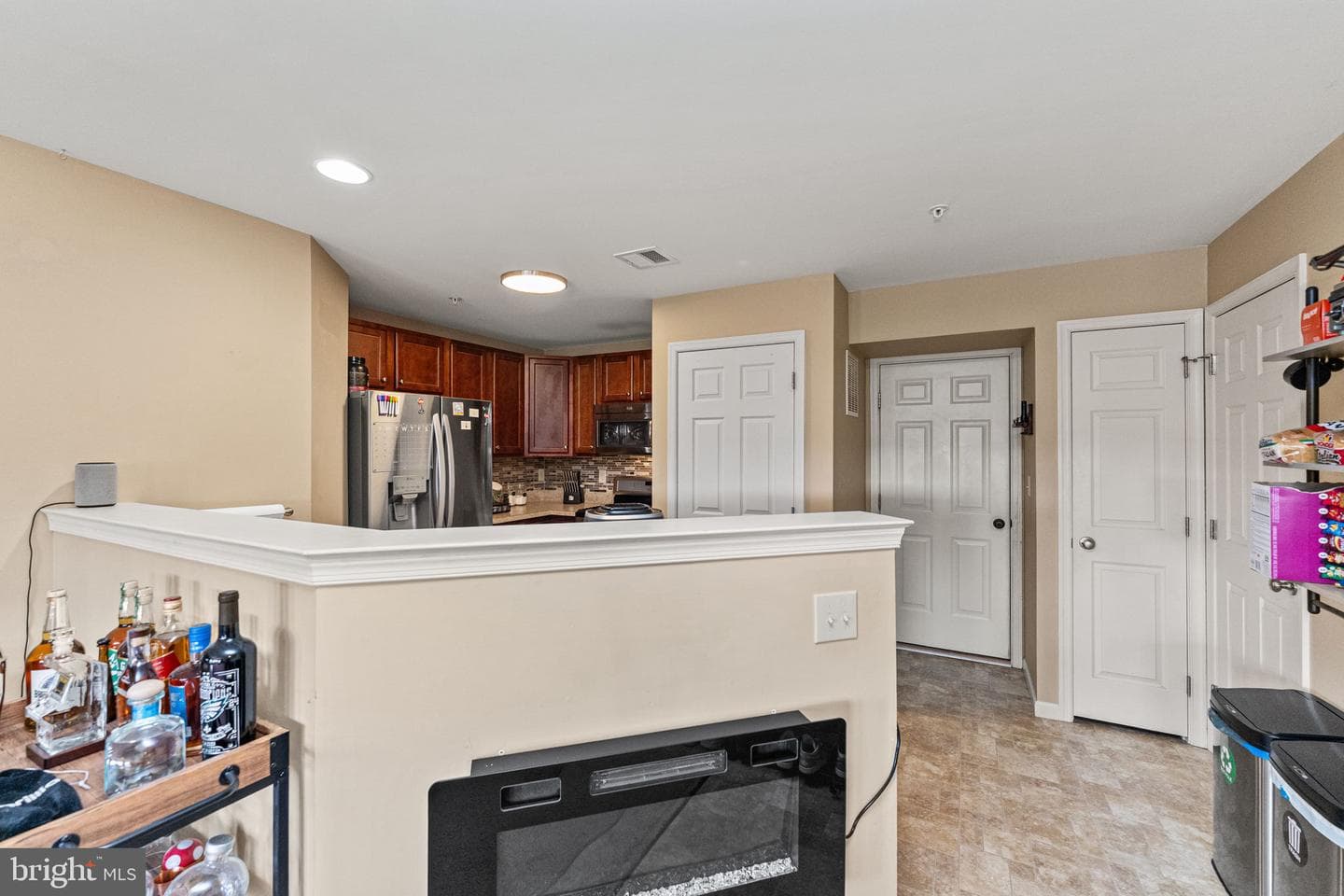 2062 Berkeley Drive photo 6
