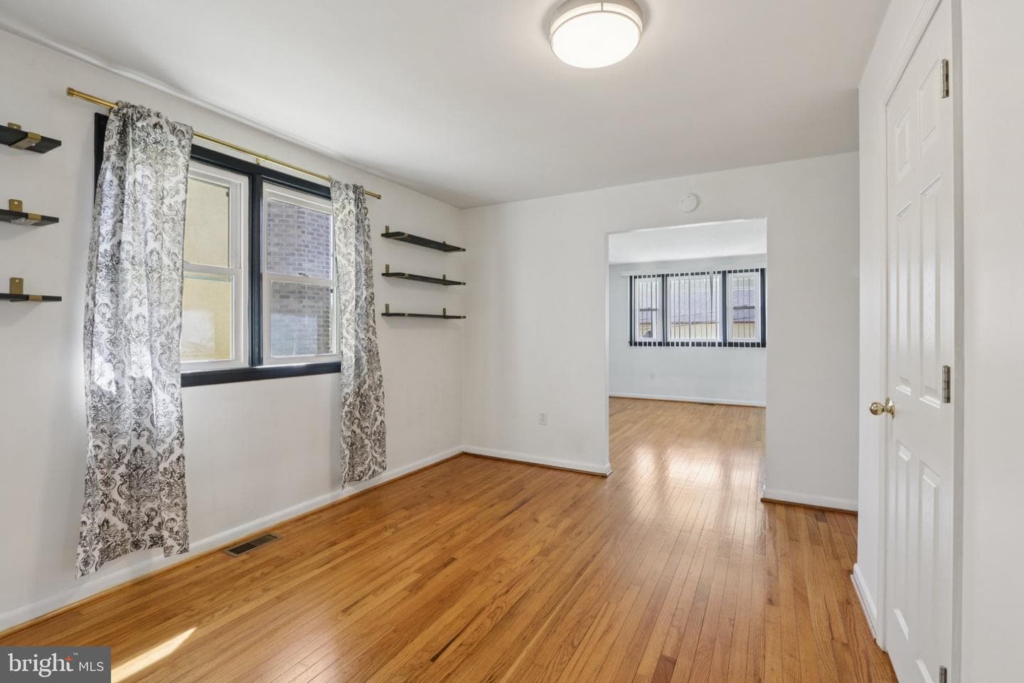 207 Amelia Street photo 12